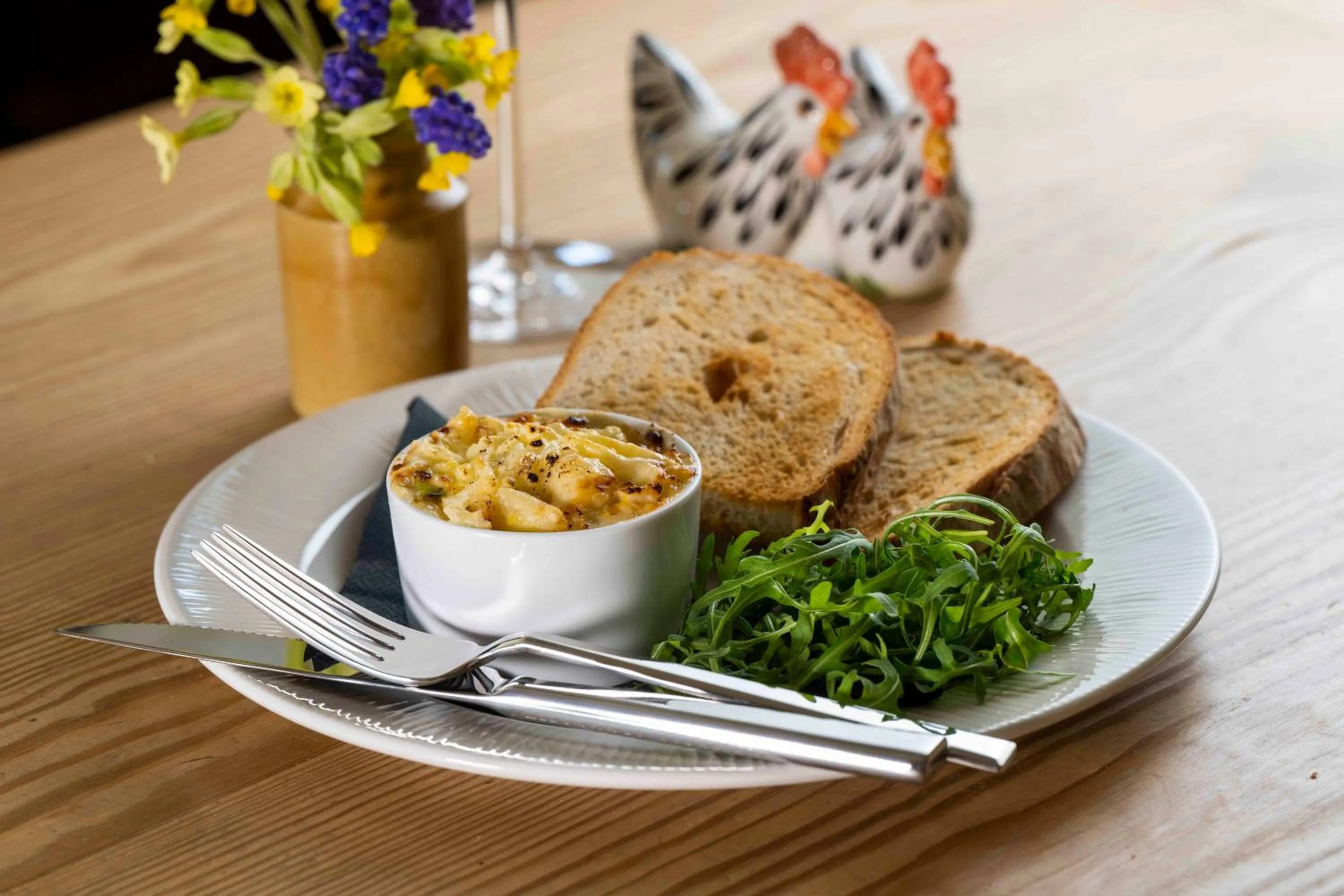 Restaurant/places to eat in Long Man Inn