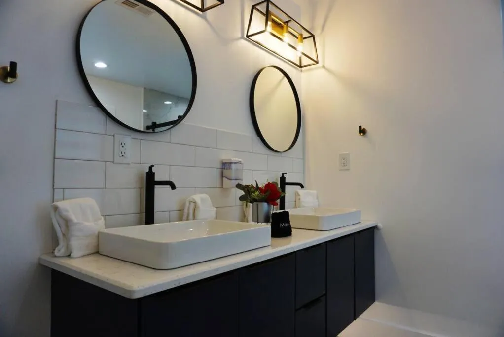 Amazing New House - Waterfront Getaway + Boat Dock