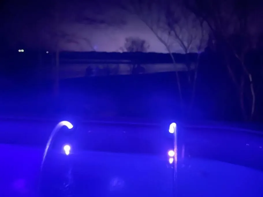 Hot Tub in Amazing New House - Waterfront Getaway + Boat Dock