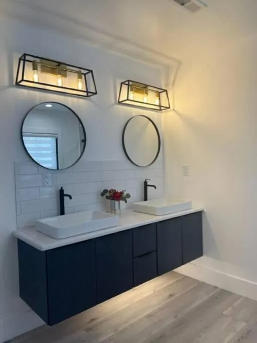 Amazing New House - Waterfront Getaway + Boat Dock