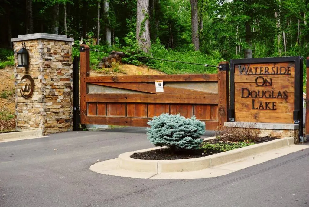 Amazing New House - Waterfront Getaway + Boat Dock