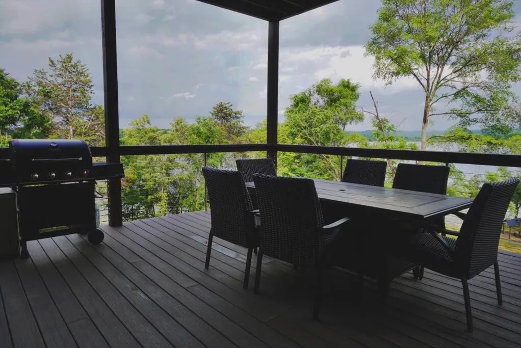 Amazing New House - Waterfront Getaway + Boat Dock