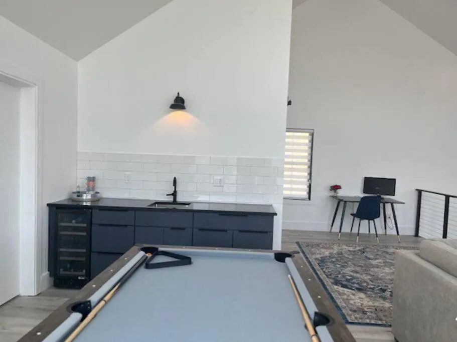 Amazing New House - Waterfront Getaway + Boat Dock