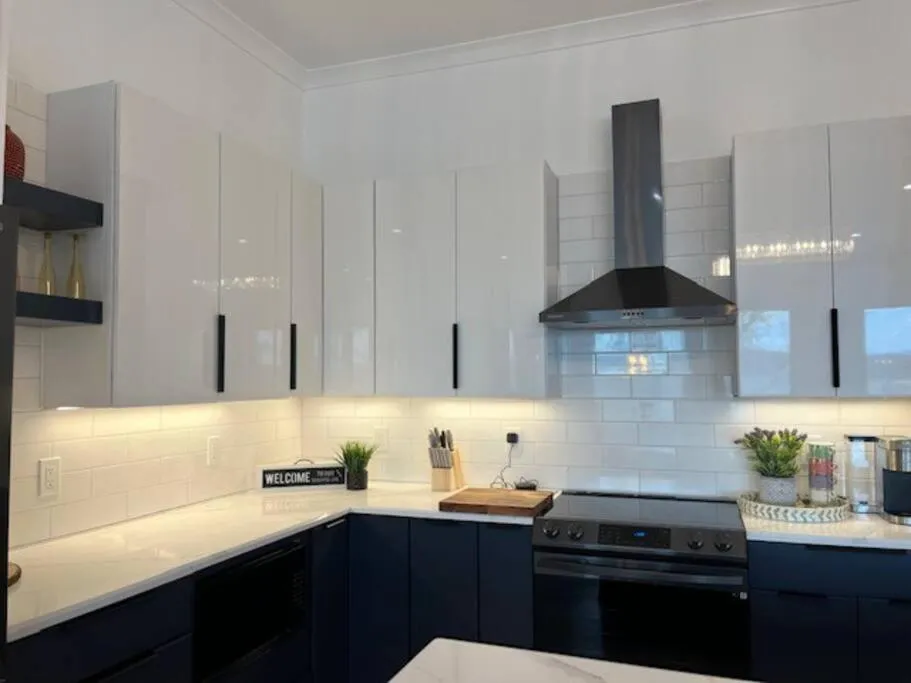 Amazing New House - Waterfront Getaway + Boat Dock