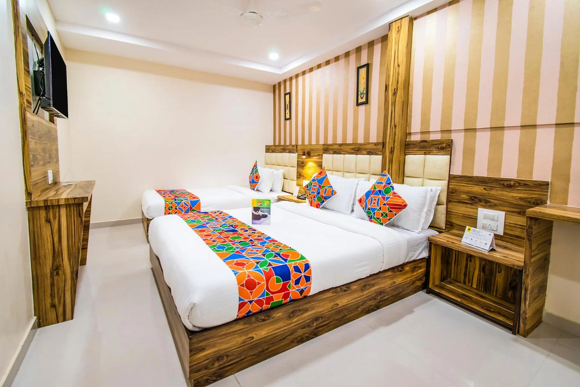 Bed in FabHotel Orange Suites - Nr Mumbai International Airport