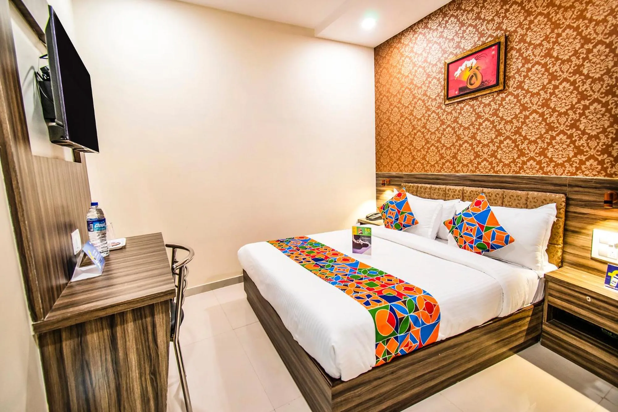 Bed in FabHotel Orange Suites - Nr Mumbai International Airport