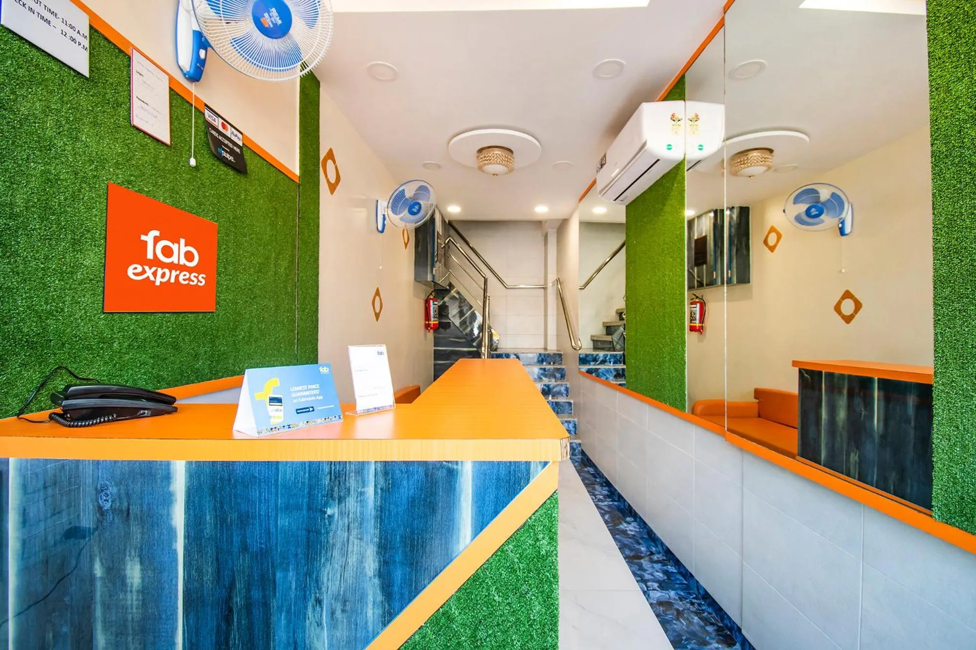 Lobby or reception in FabHotel Orange Suites - Nr Mumbai International Airport