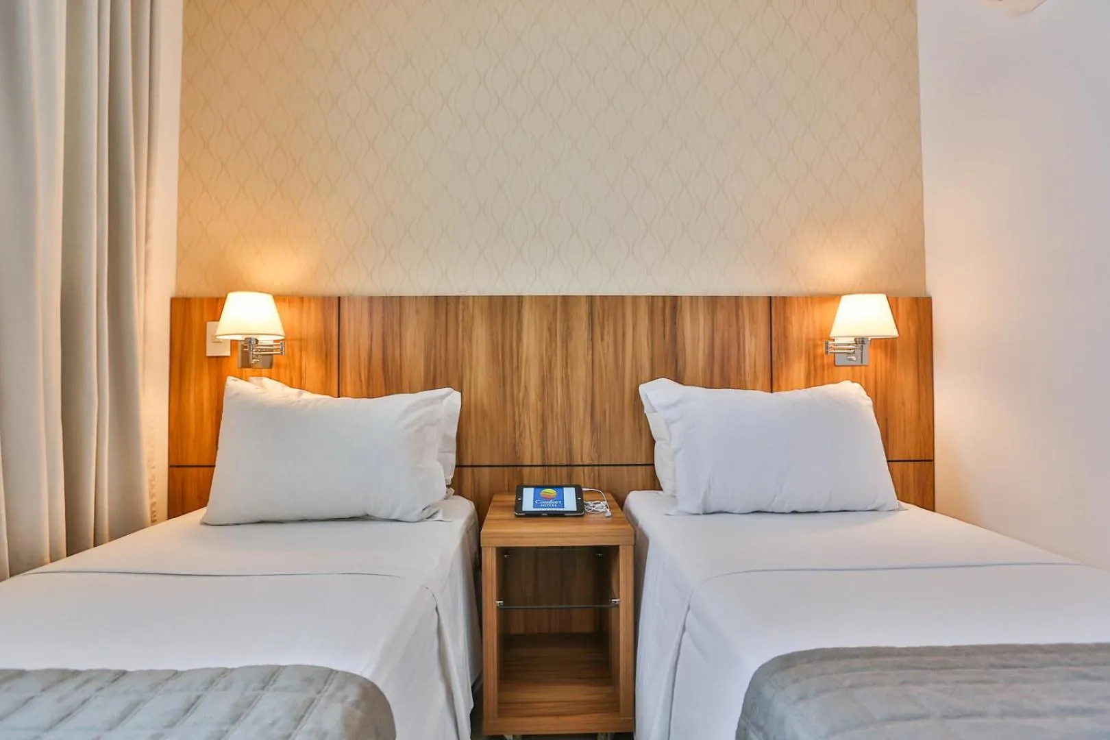 Bed in MG Flats & Residence