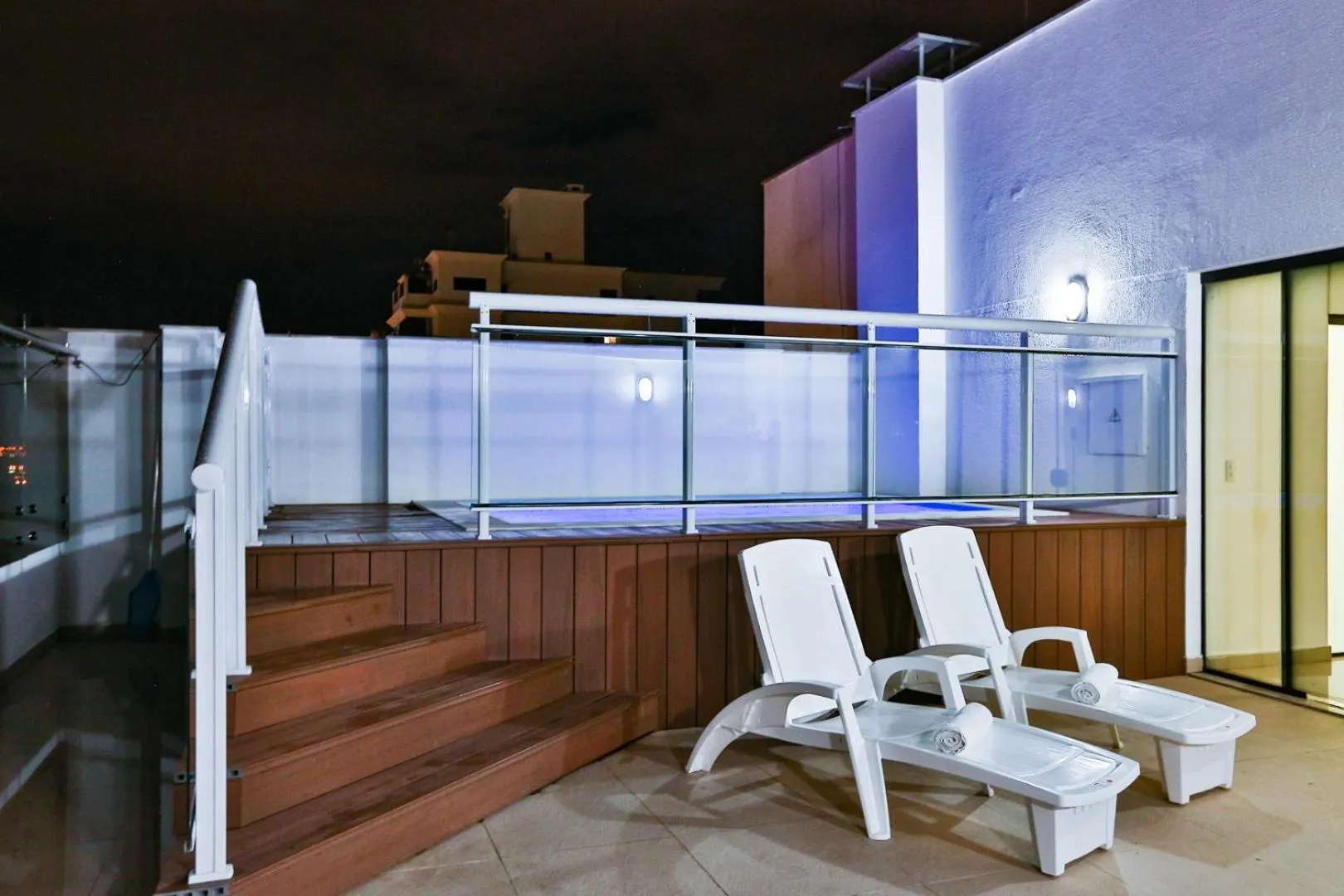 Balcony/Terrace in MG Flats & Residence