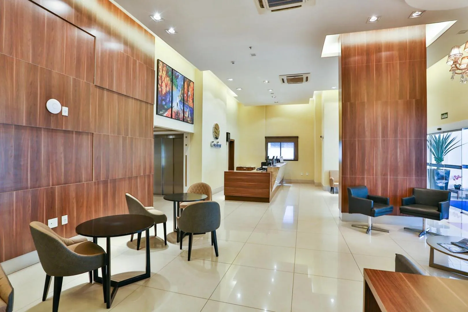 MG Flats & Residence