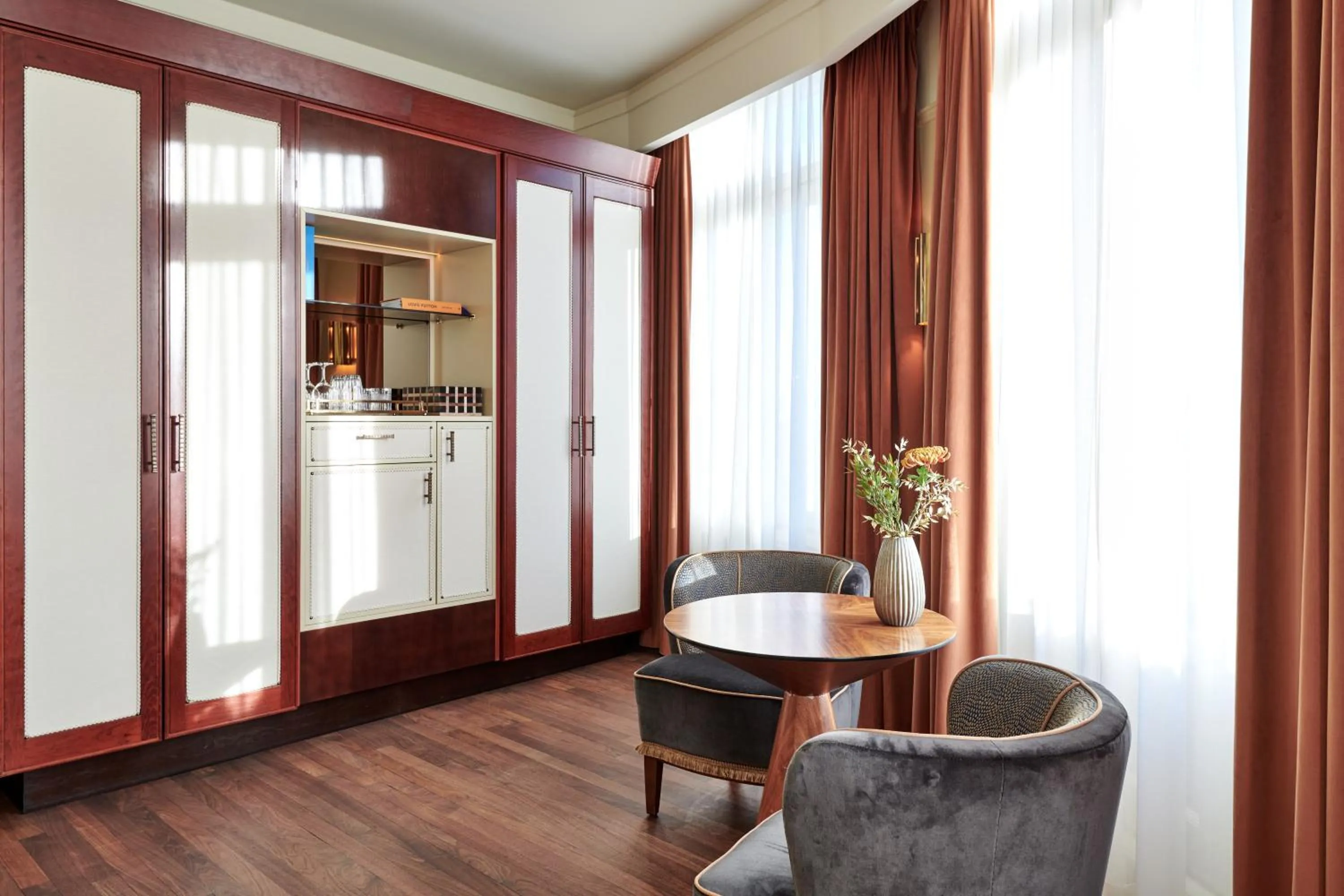 Seating area in De L’Europe Amsterdam – The Leading Hotels of the World