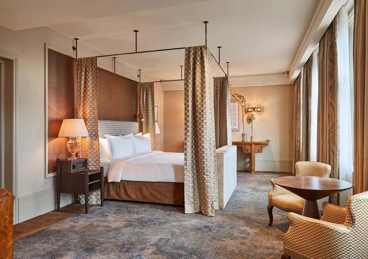 Bed in De L’Europe Amsterdam – The Leading Hotels of the World