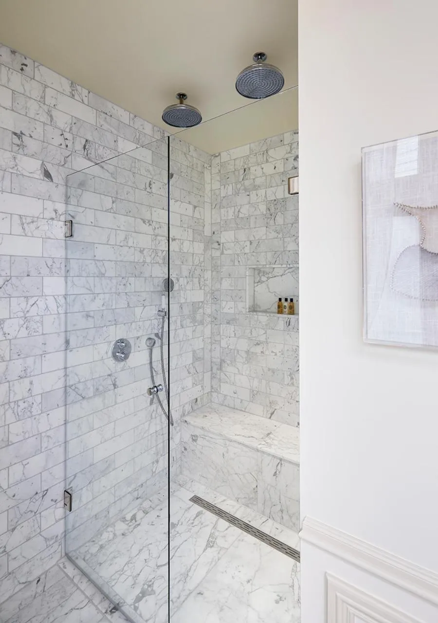 Shower in De L’Europe Amsterdam – The Leading Hotels of the World