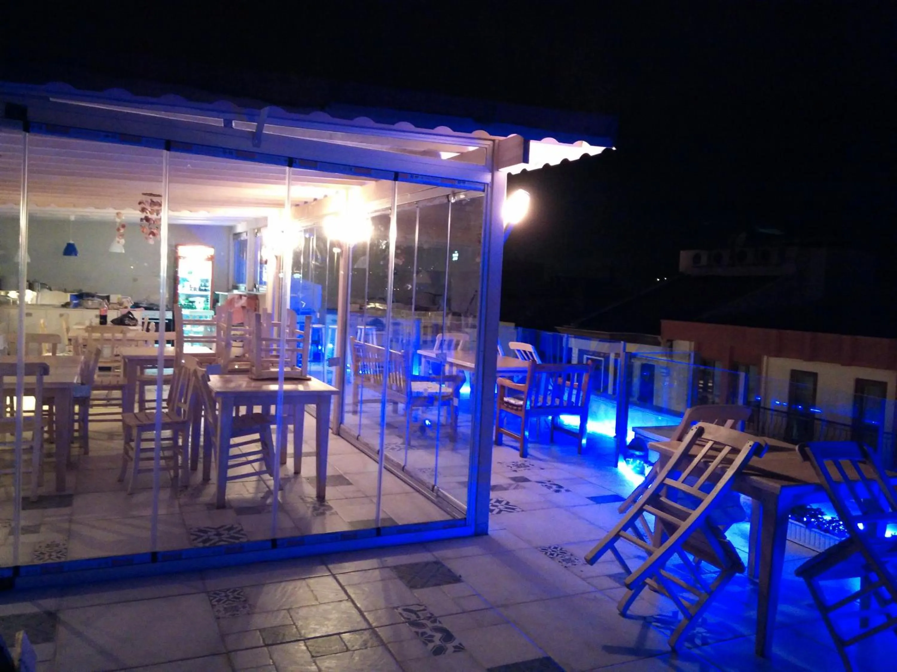 Restaurant/places to eat in The City Residence Hotel