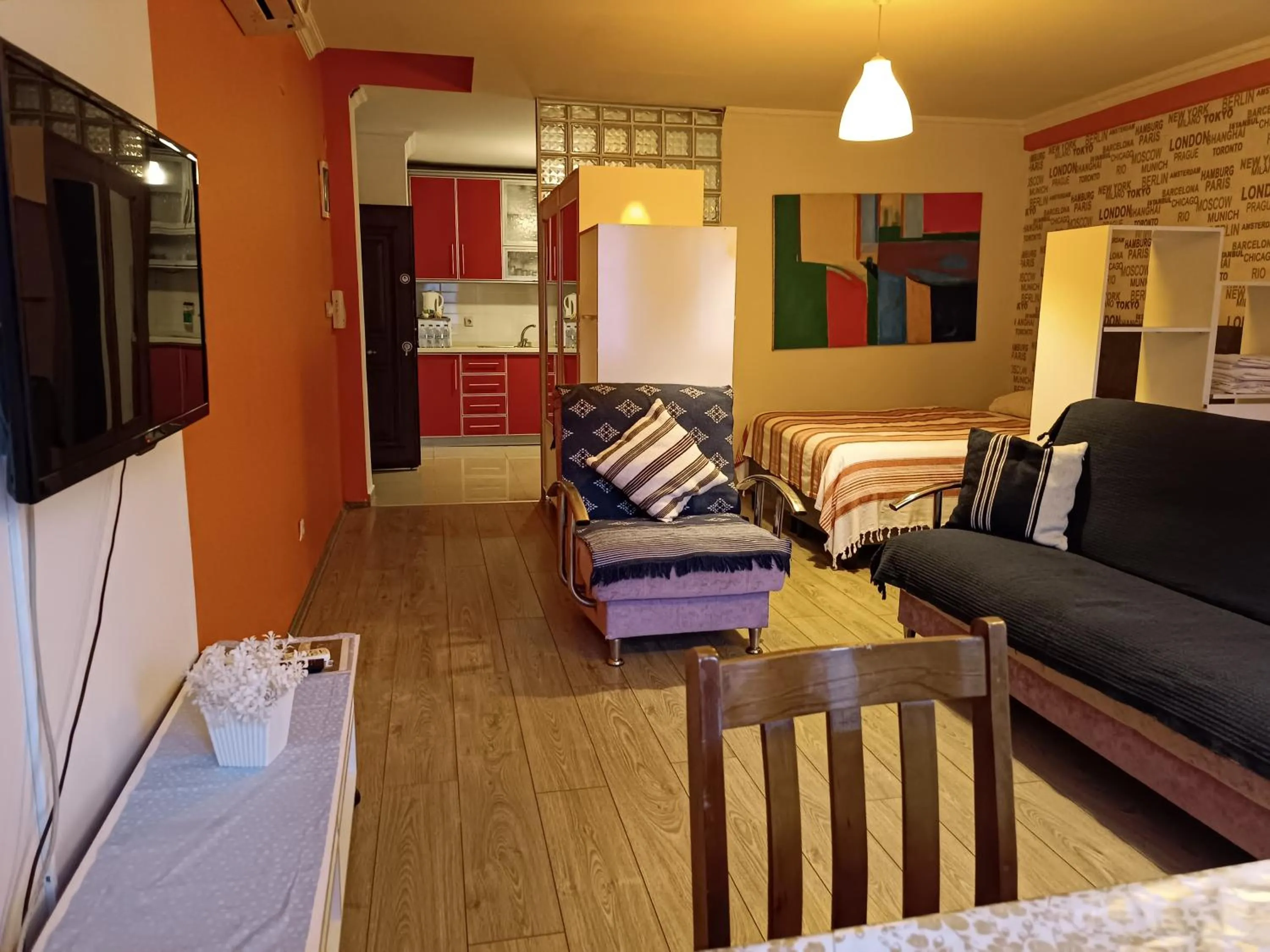 Photo of the whole room in The City Residence Hotel