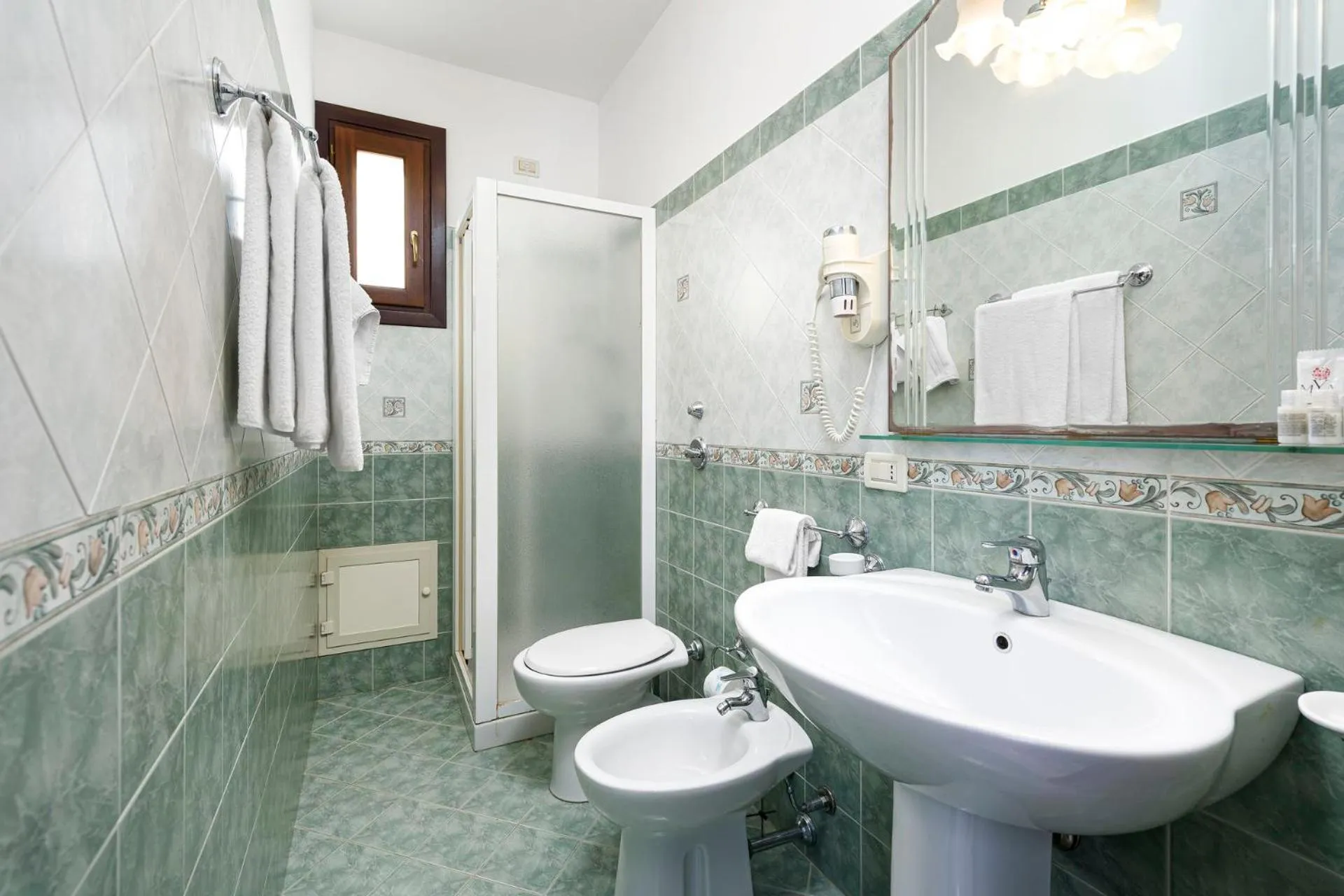 Bathroom in Araba Fenice Hotel