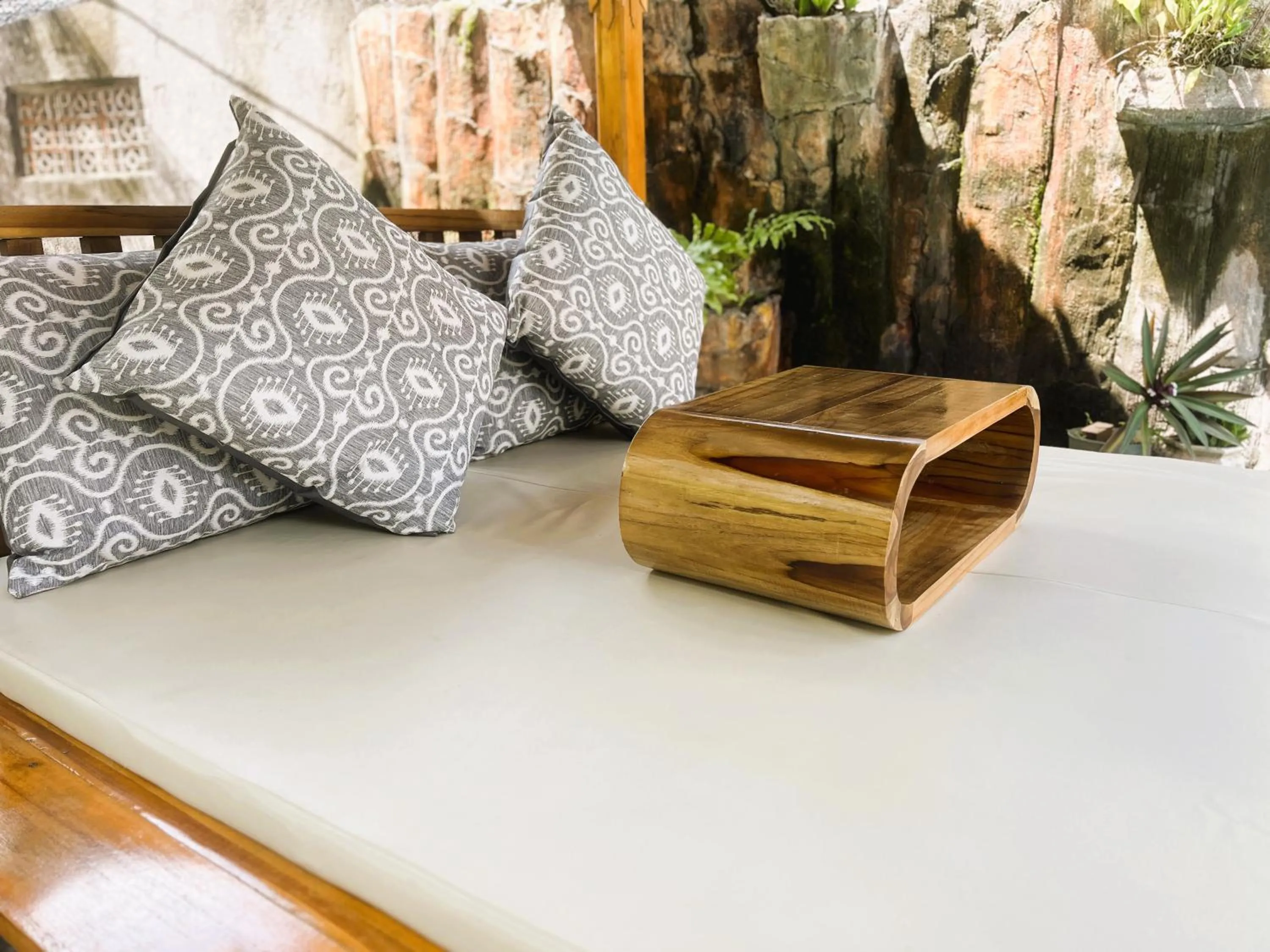 furniture in Kubu Elsa Bali