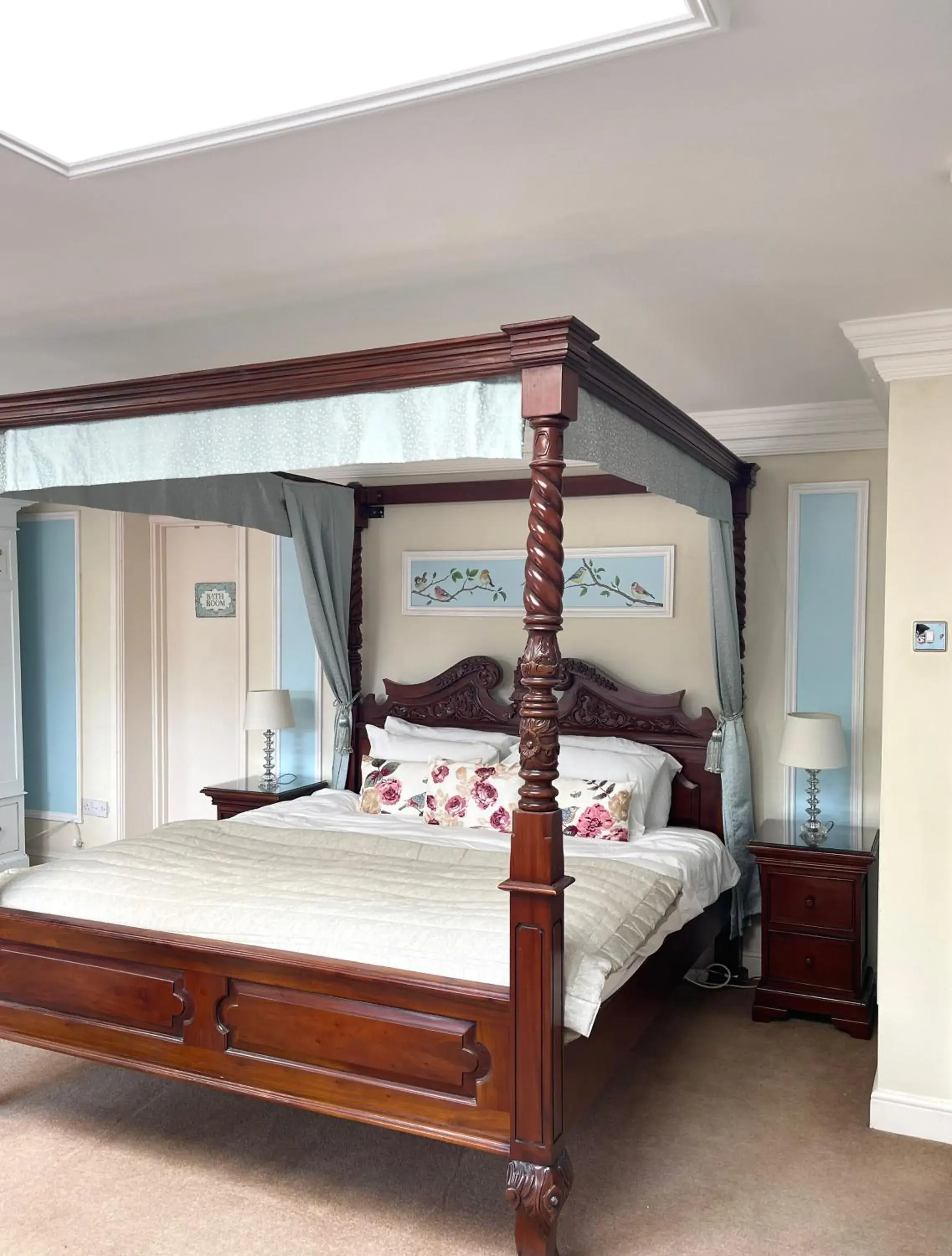 Deluxe Triple Room in Arrandale Lodge Deluxe Triple Room in Arrandale Lodge