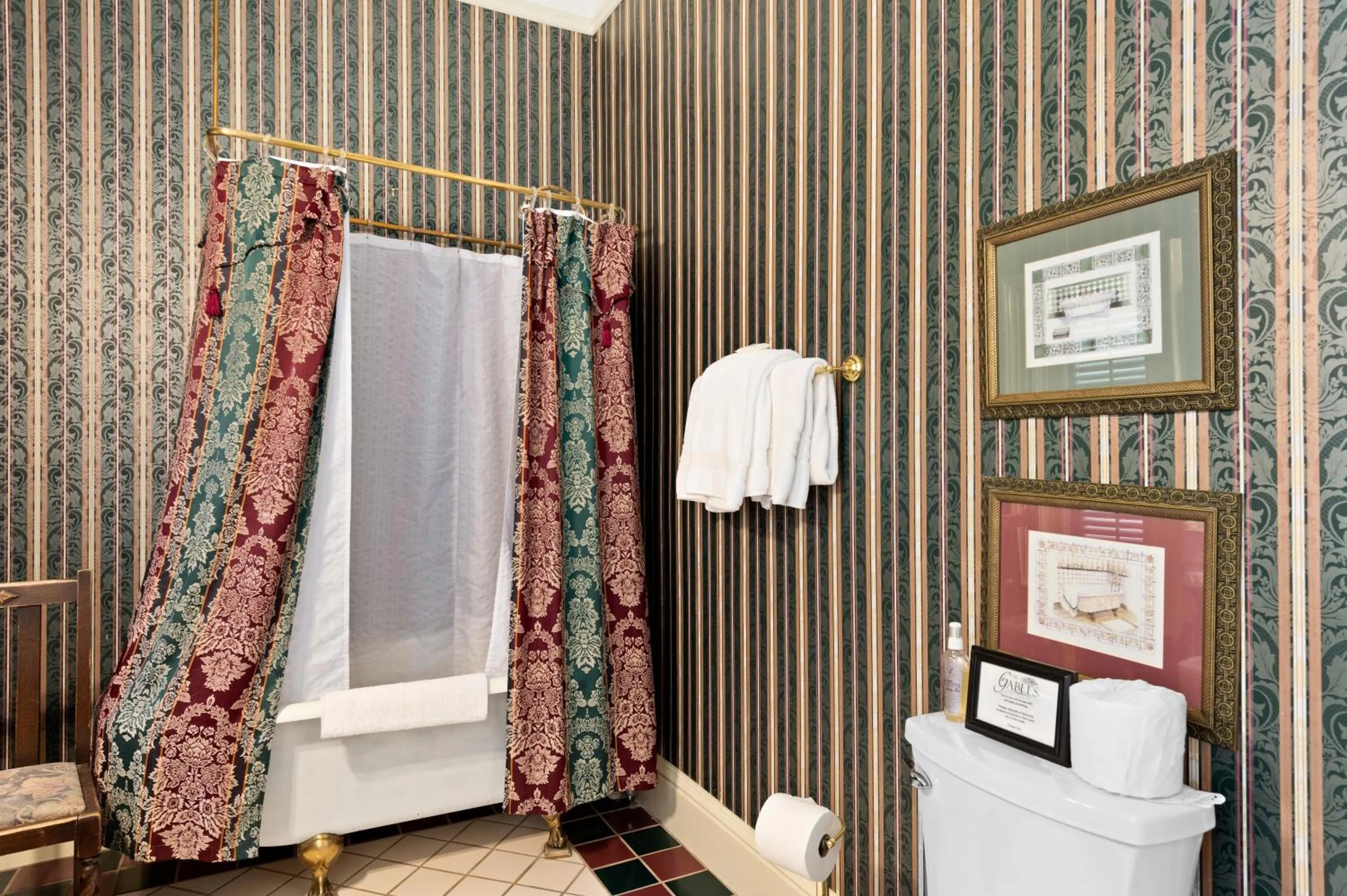 Bathroom in The Gables Wine Country Inn