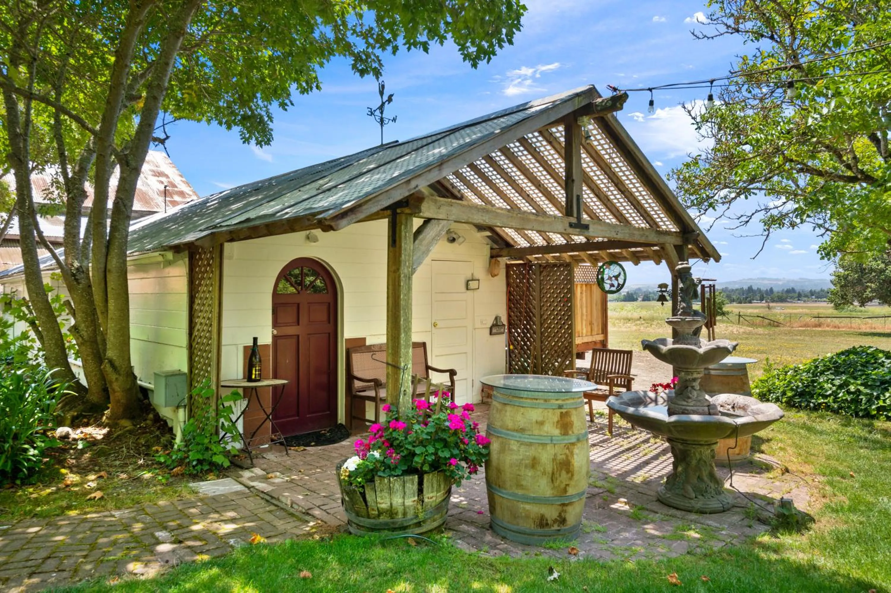 Property building in The Gables Wine Country Inn