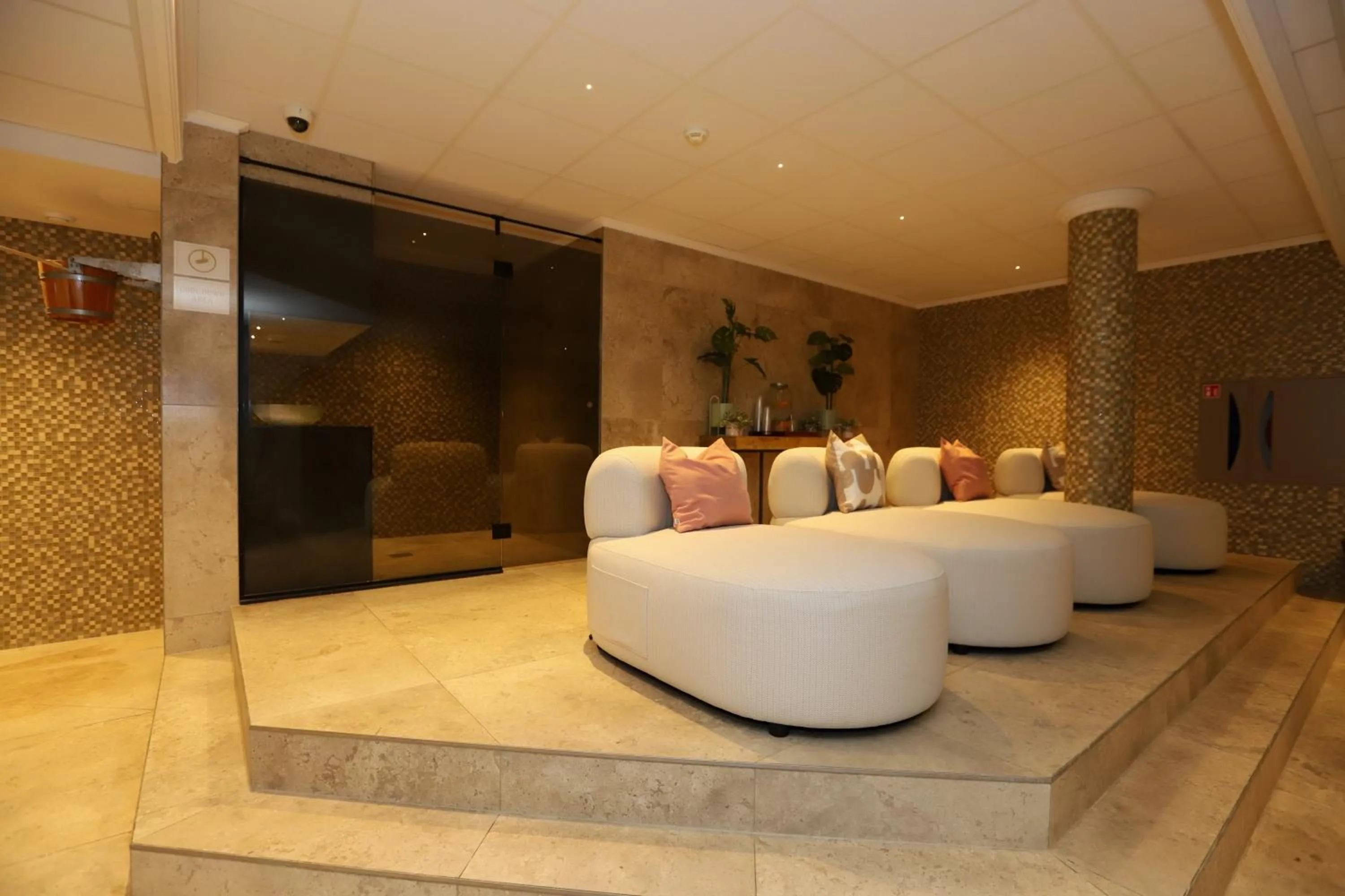 Swimming pool in Van der Valk Palace Hotel Noordwijk