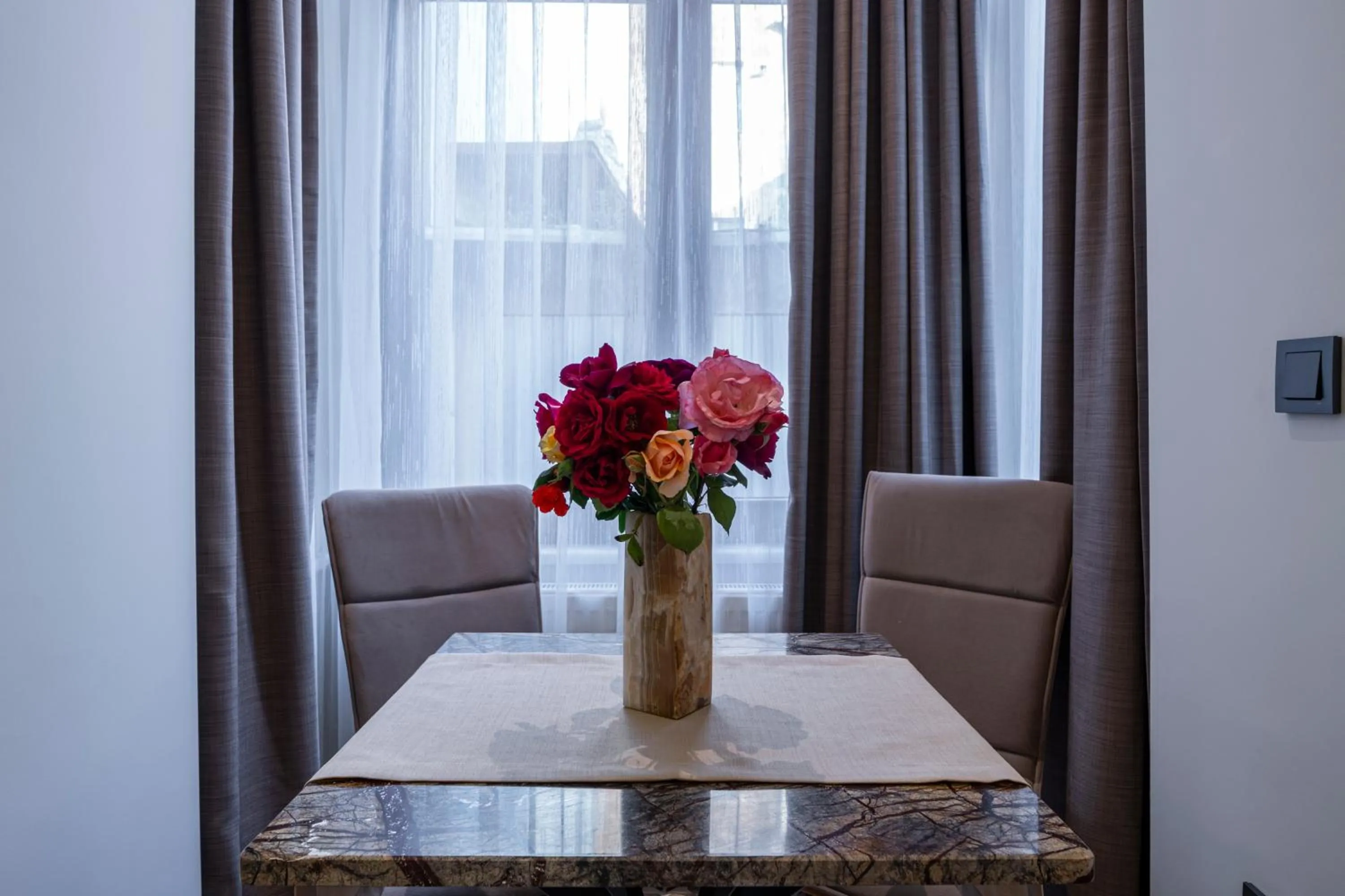 Seating area in Pera Luna Premium Hotel