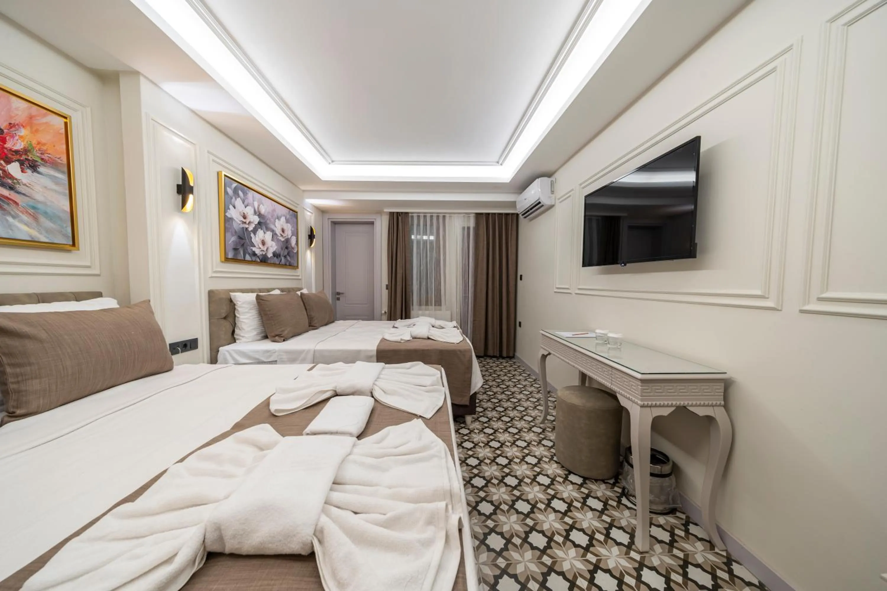 Bed in Pera Luna Premium Hotel