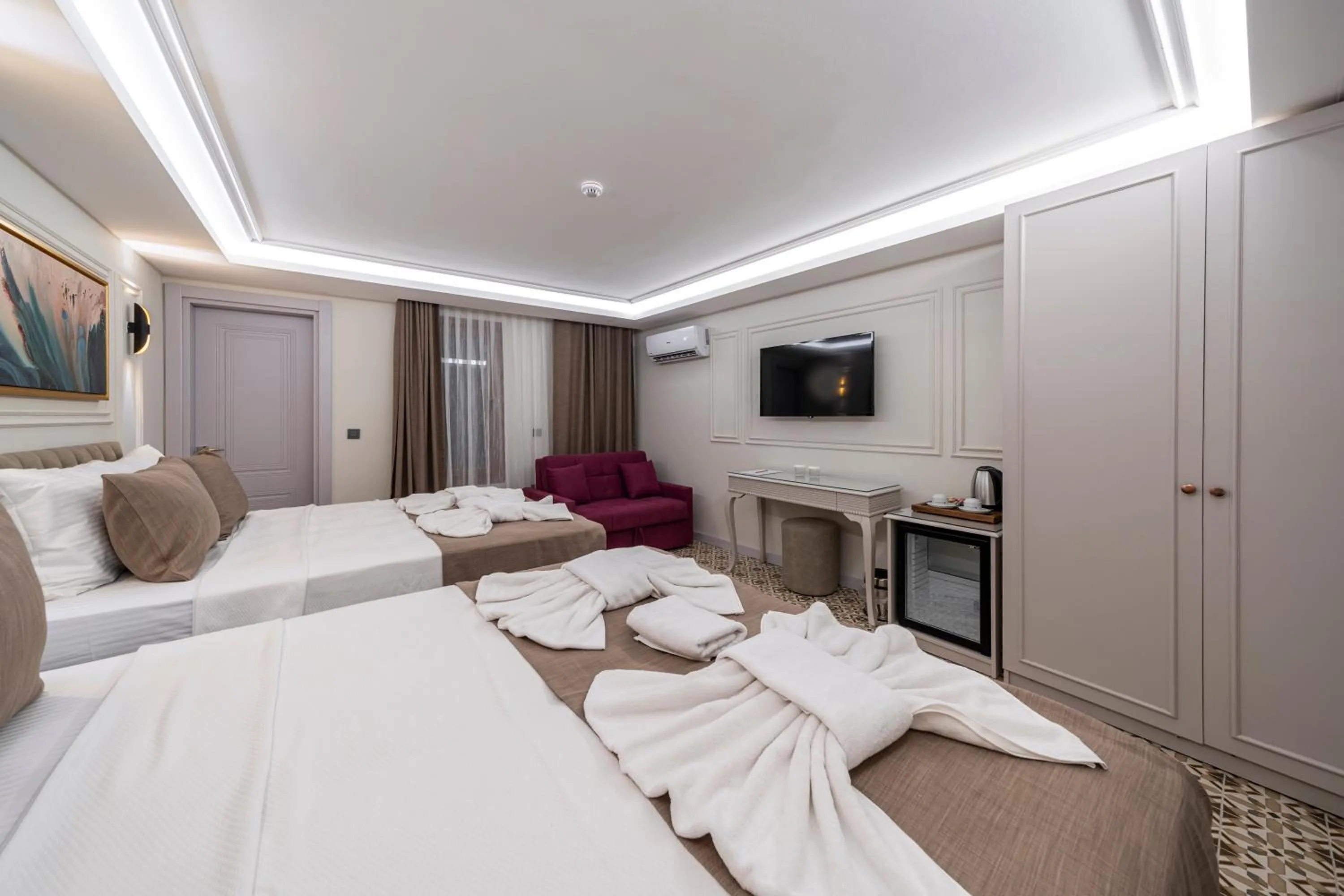 Bed in Pera Luna Premium Hotel