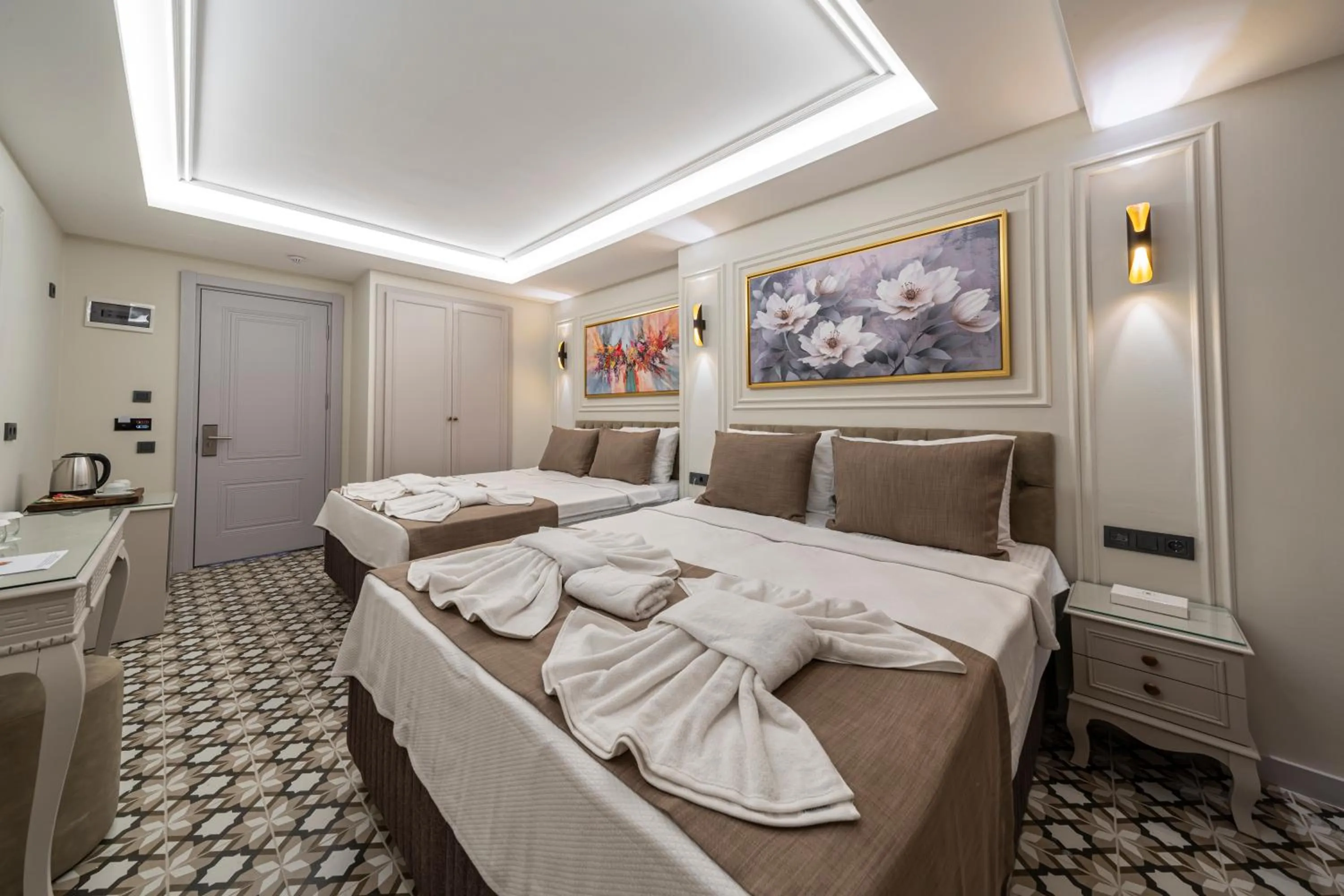 Bed in Pera Luna Premium Hotel