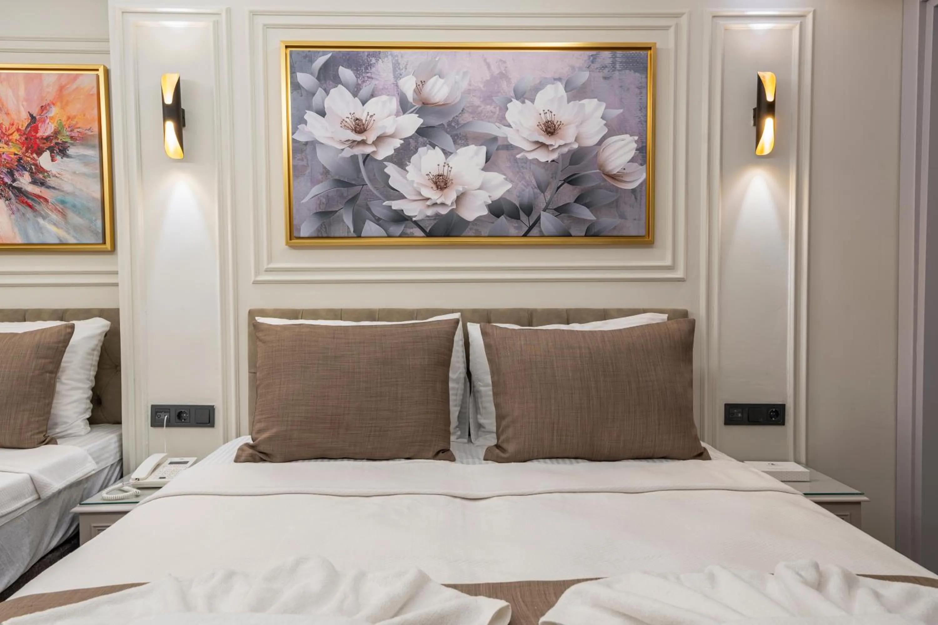 Bed in Pera Luna Premium Hotel