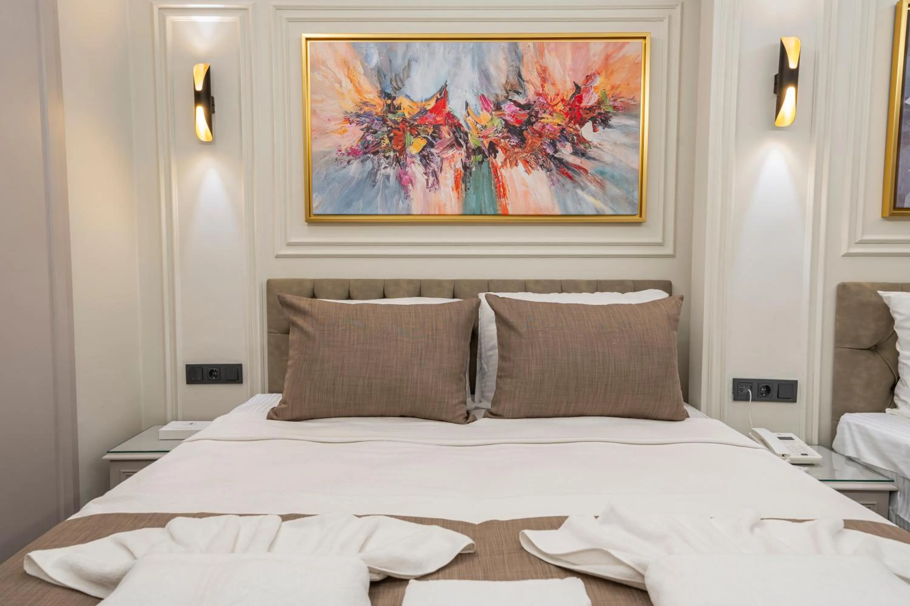 Bed in Pera Luna Premium Hotel