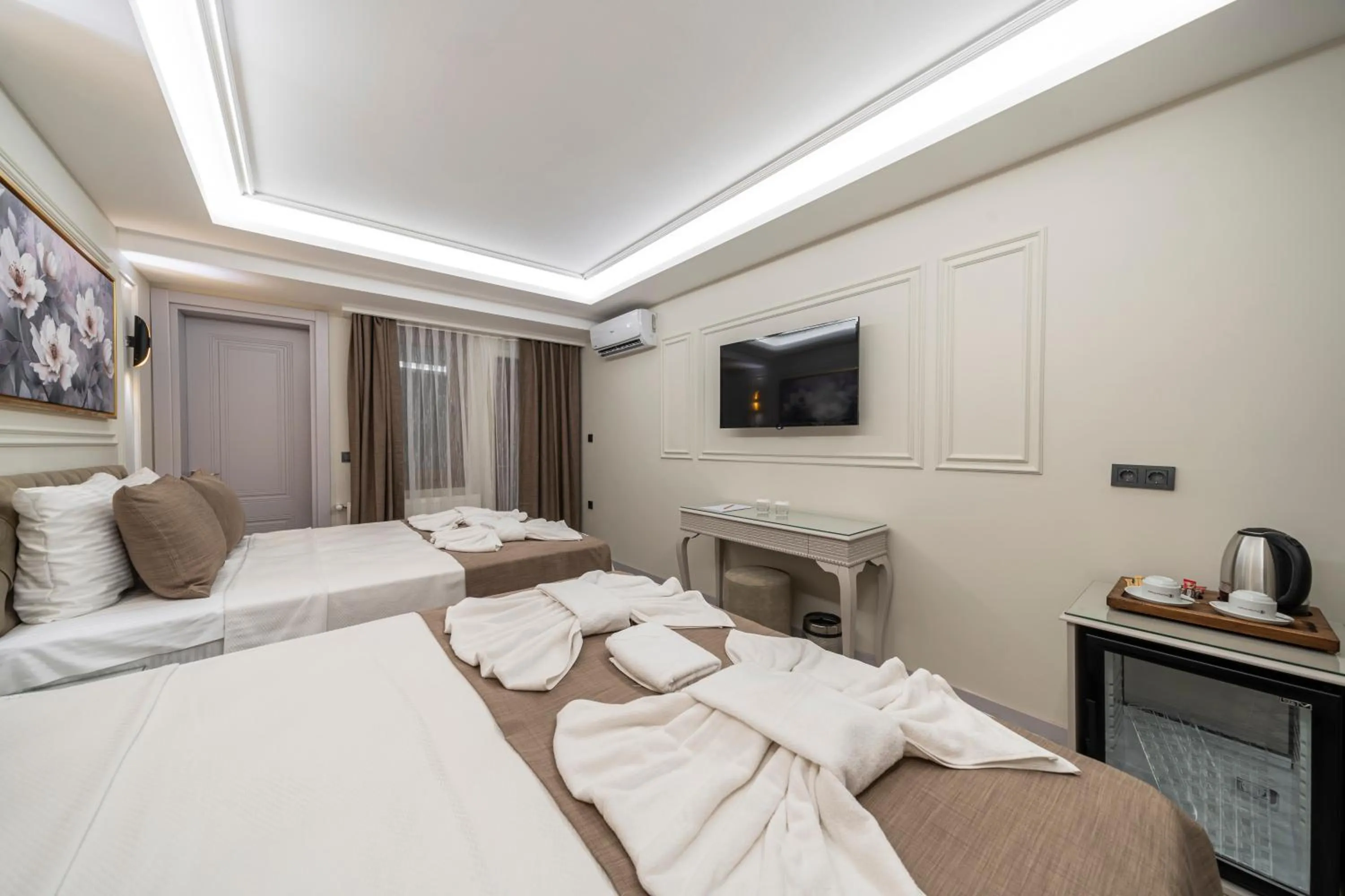 Bed in Pera Luna Premium Hotel