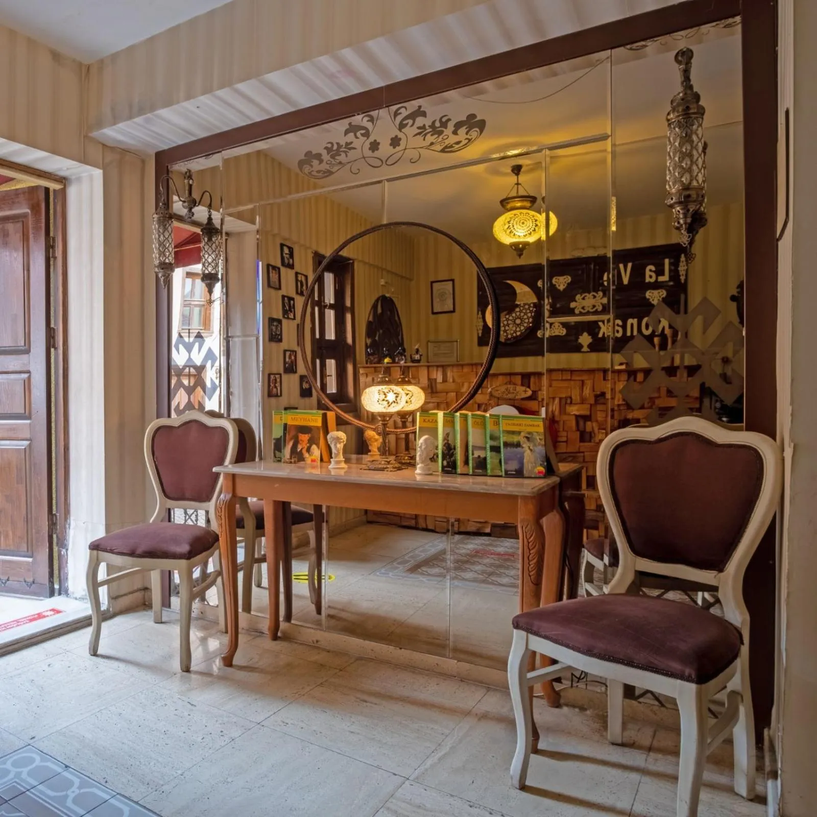 Lobby or reception in La Vie Konak Otel