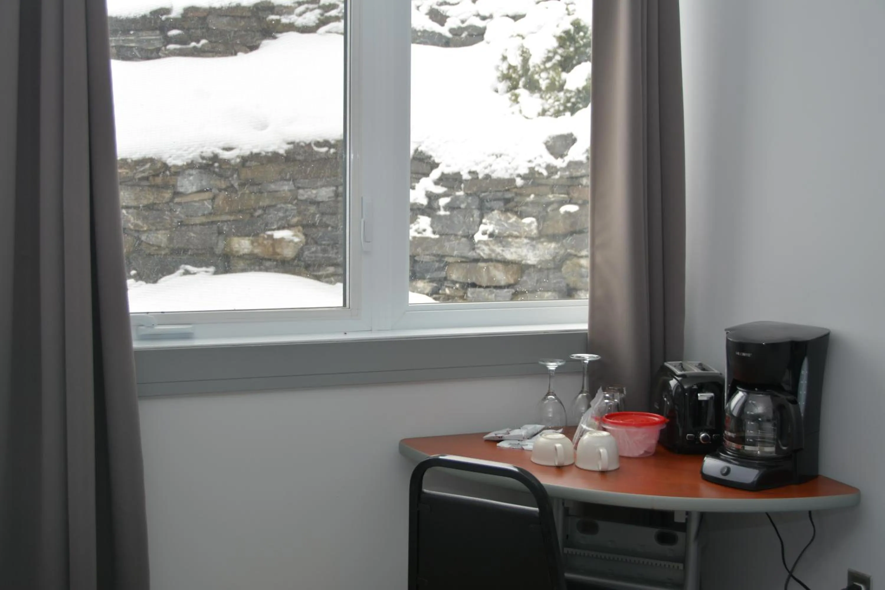 Coffee/tea facilities in Parc du Mont-Citadelle