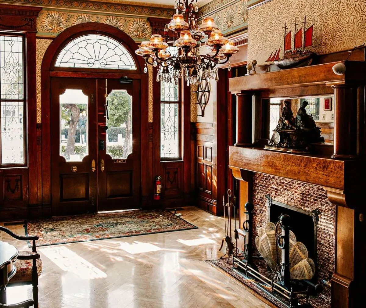 Classic King Balcony at the James House