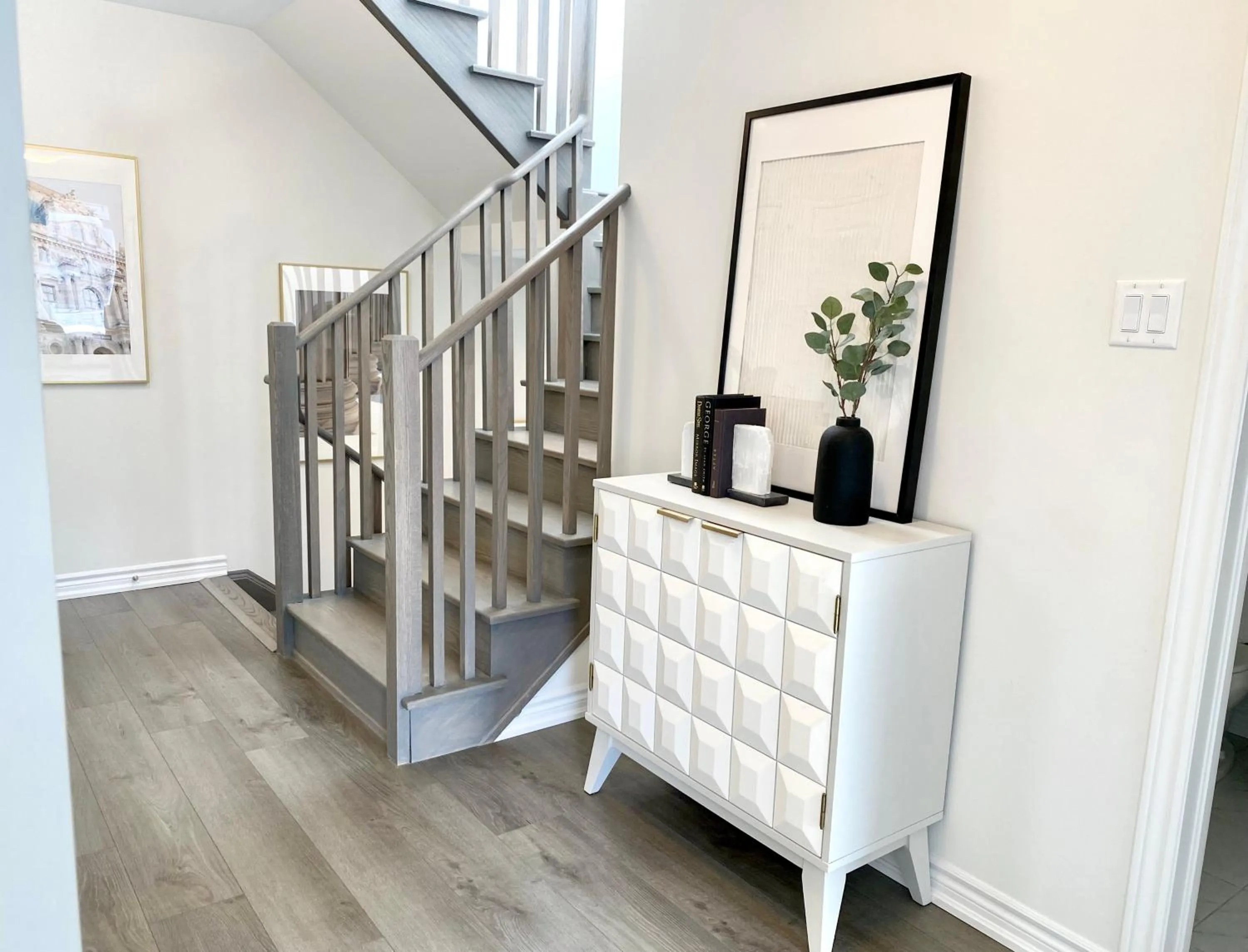 Modern and Bright Luxury Home Centrally Located in Toronto’s GTA