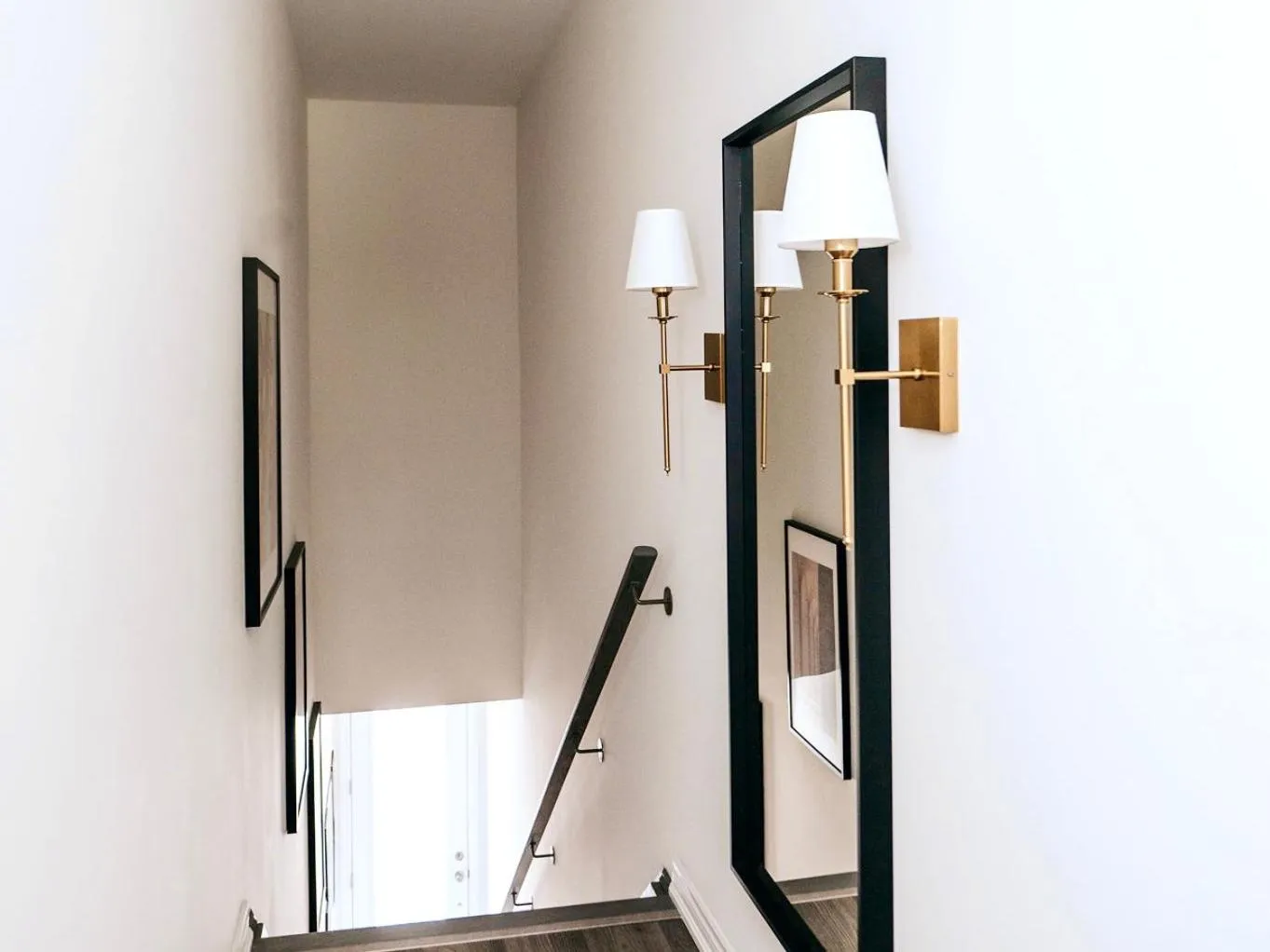 Modern and Bright Luxury Home Centrally Located in Toronto’s GTA