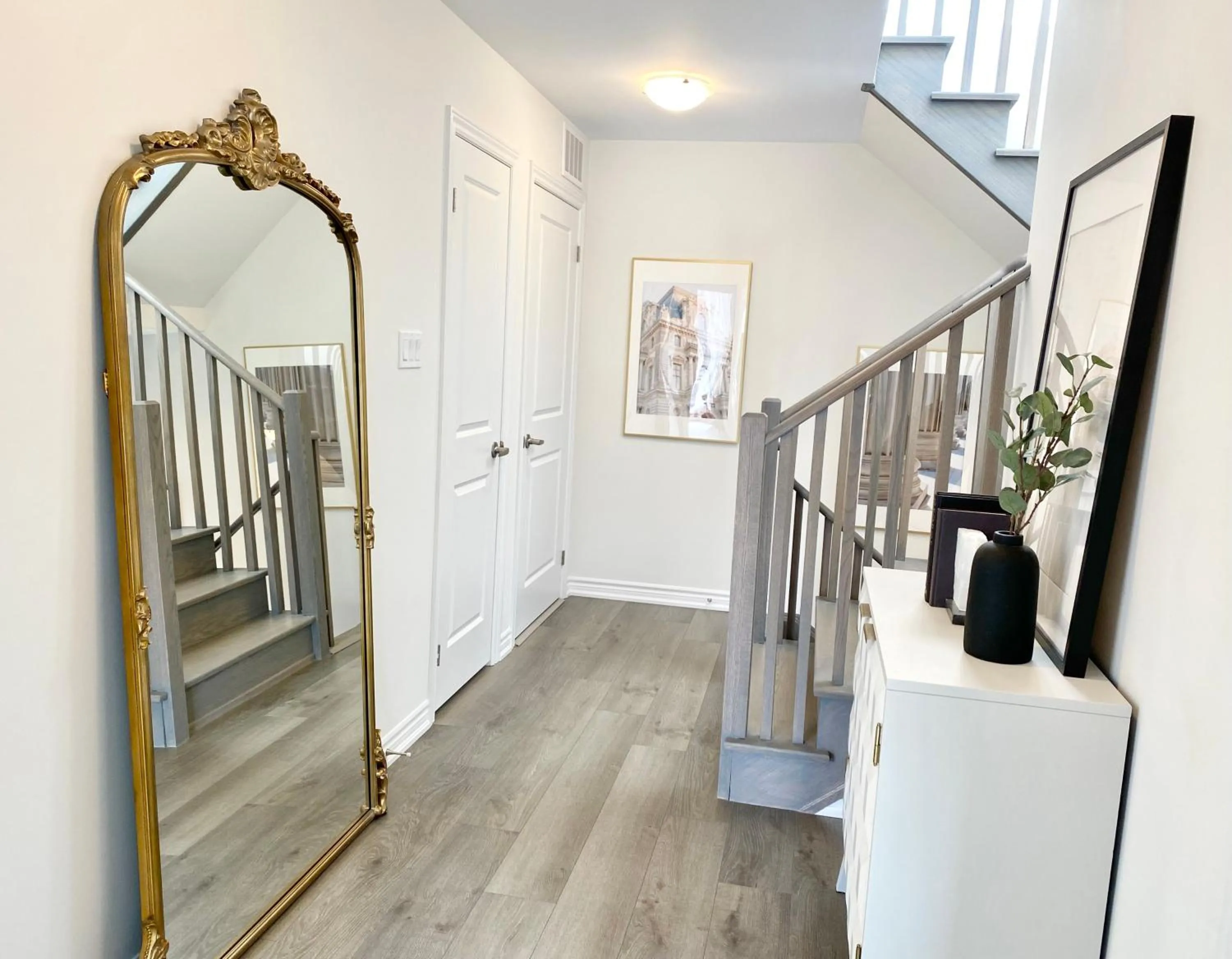 Modern and Bright Luxury Home Centrally Located in Toronto’s GTA