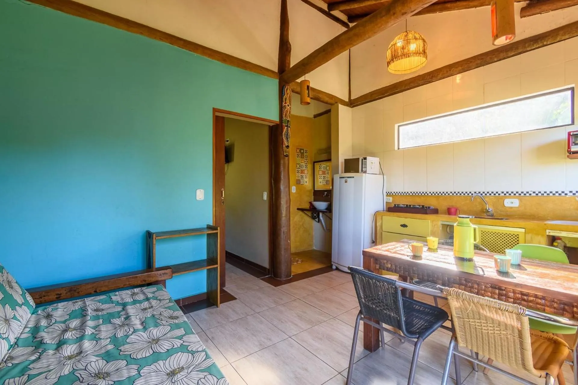 Kitchen or kitchenette in Chalés Yababali Lagoinha