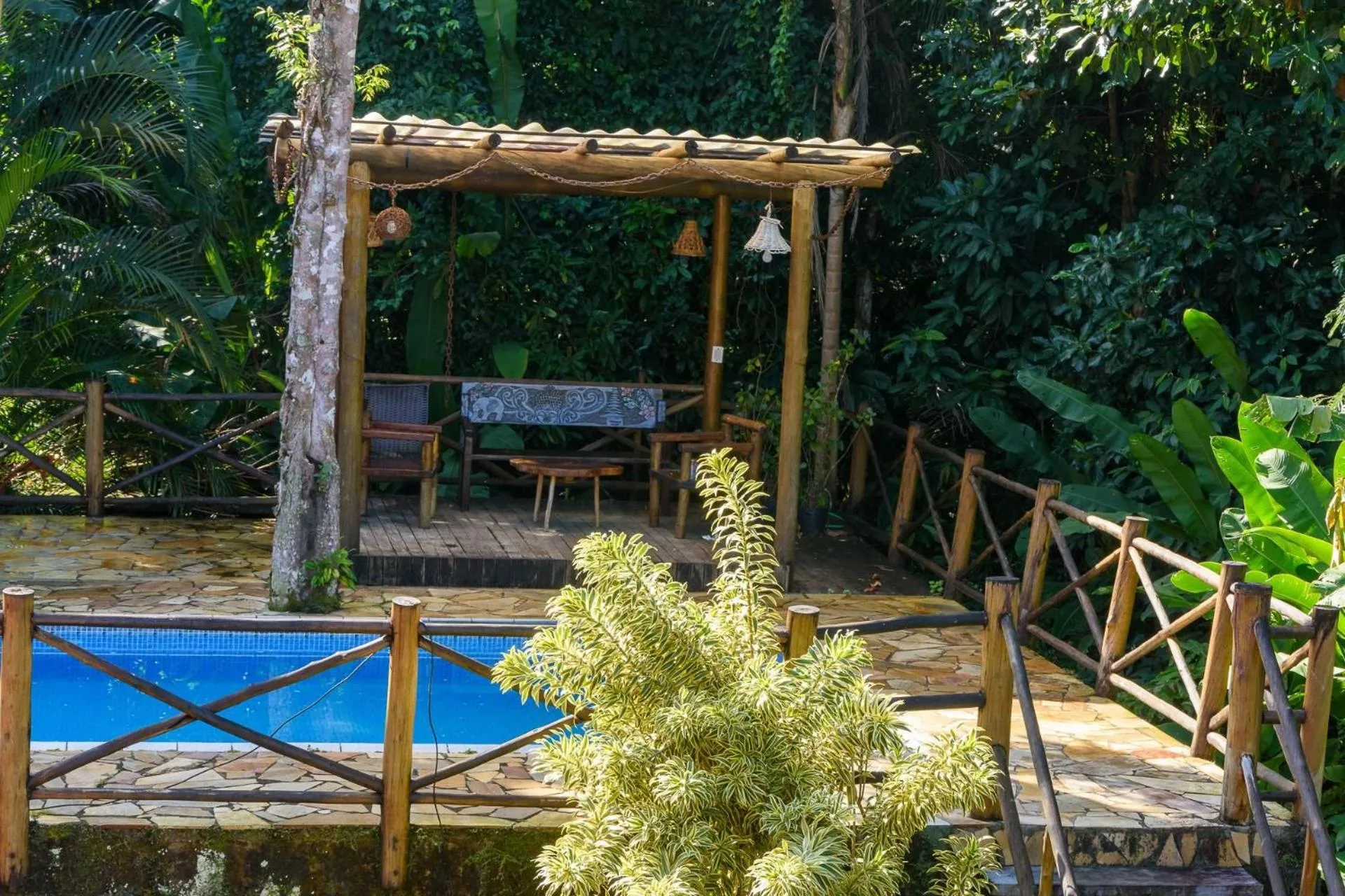 Swimming pool in Chalés Yababali Lagoinha