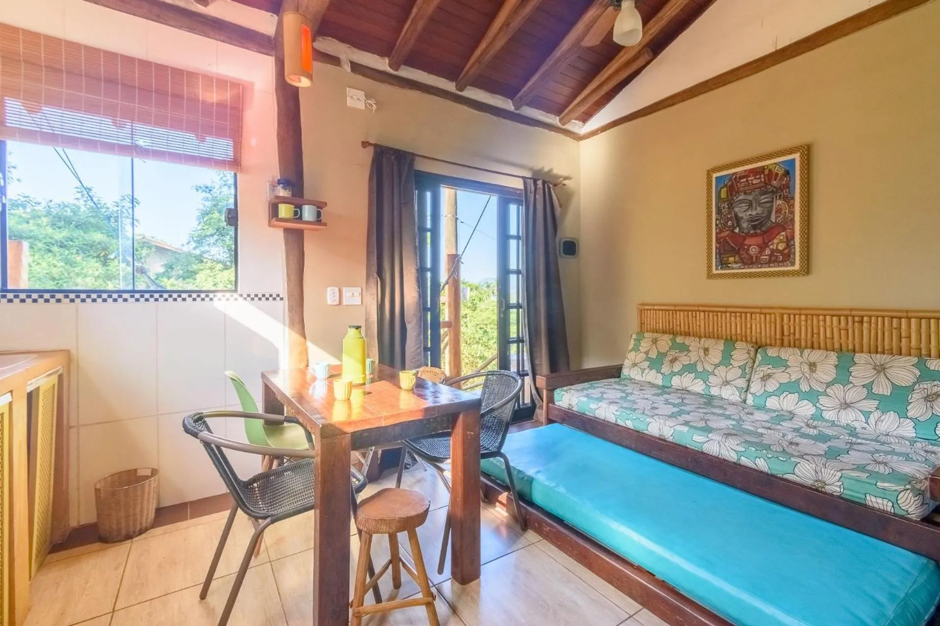 Kitchen or kitchenette in Chalés Yababali Lagoinha