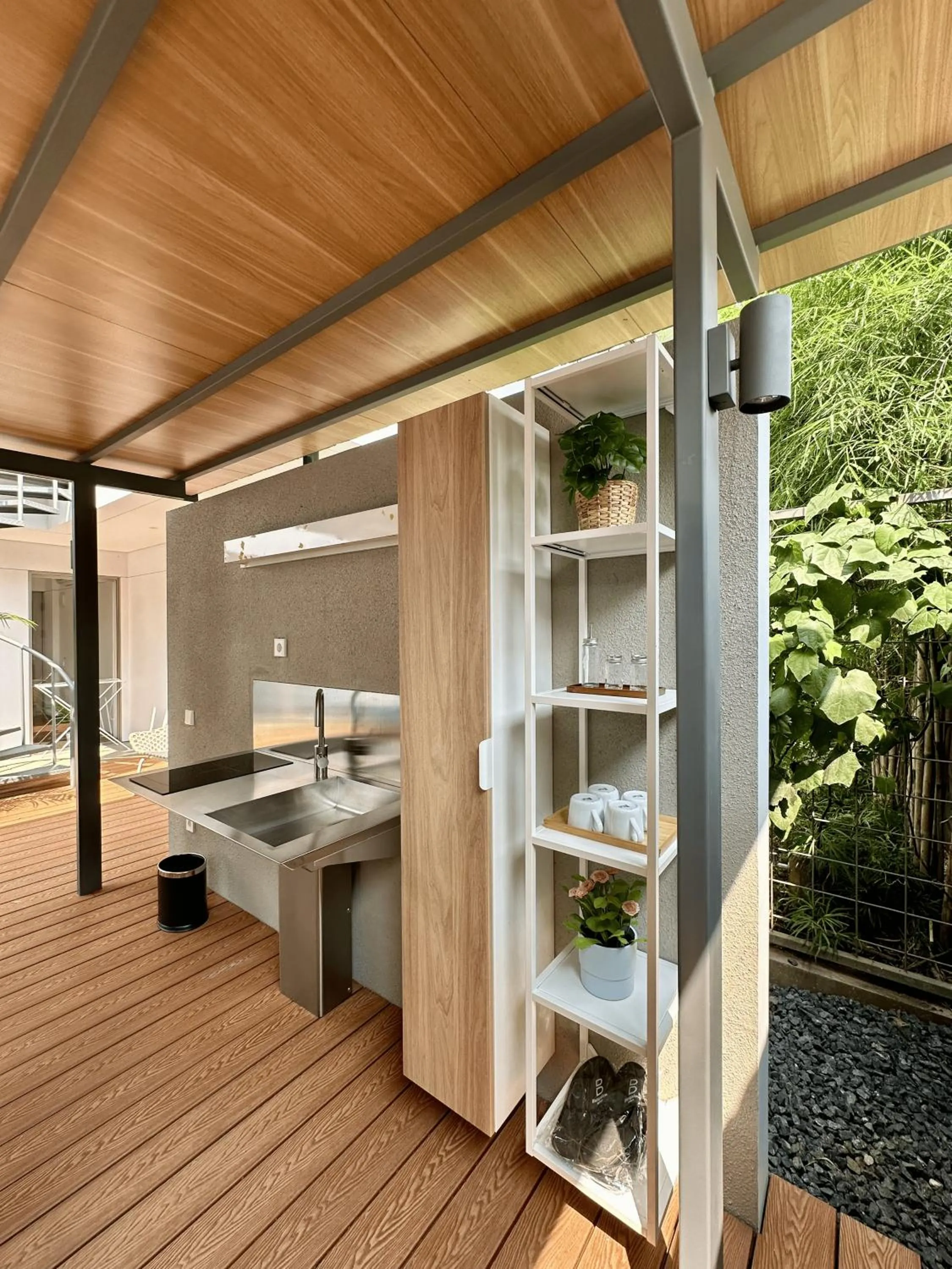 Kitchen or kitchenette in Bungalow Homes