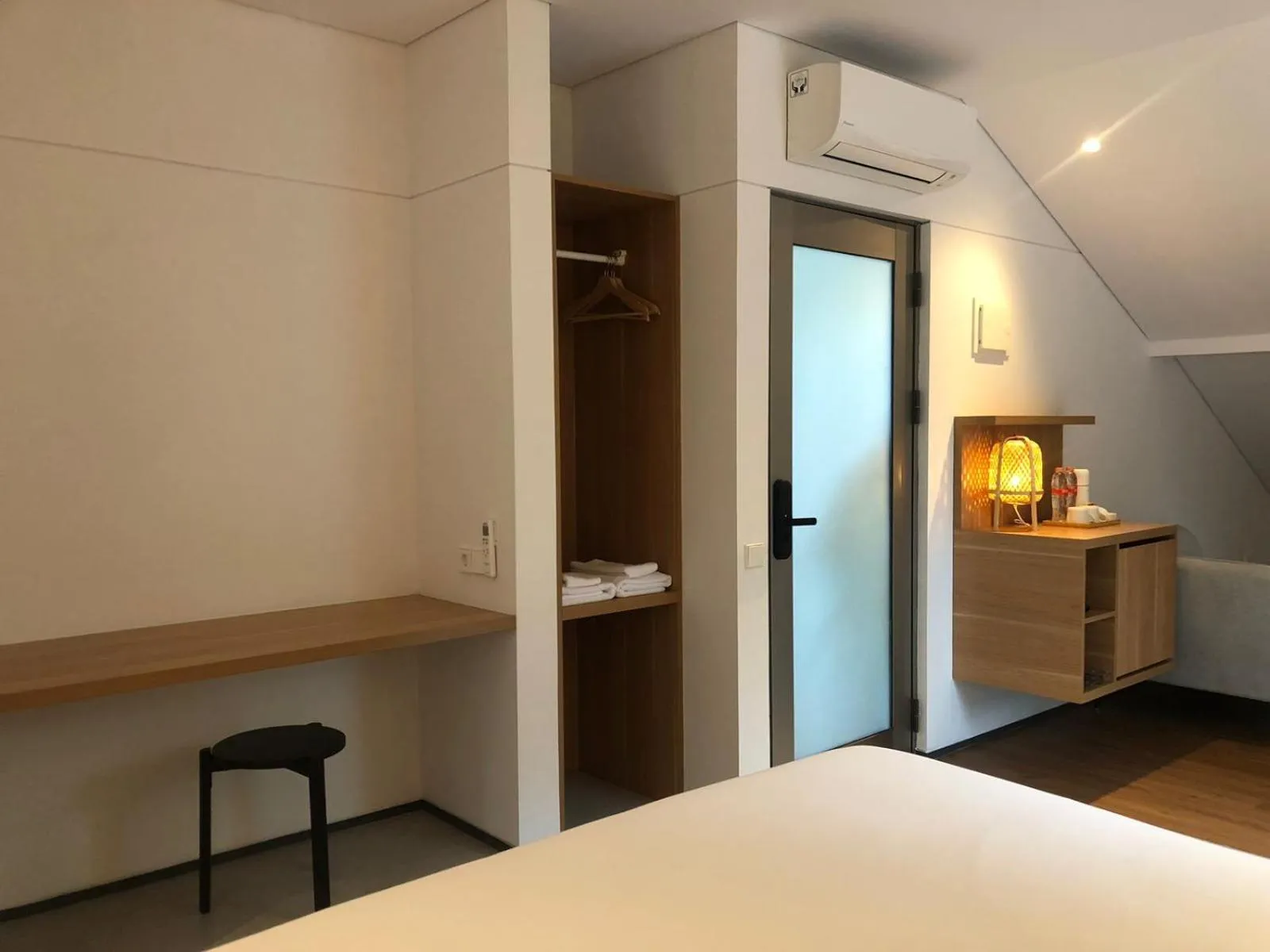 Bed in Bungalow Homes