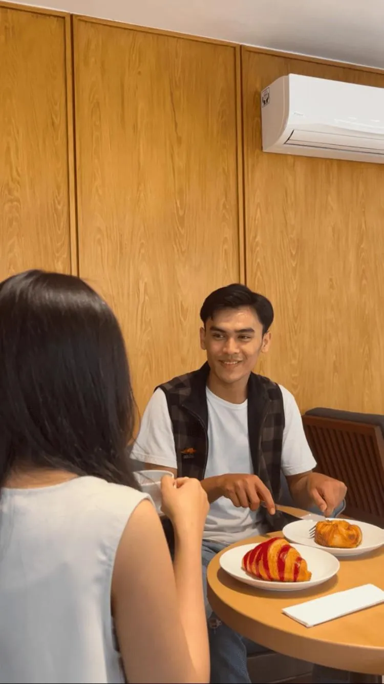 Restaurant/places to eat in Bungalow Homes