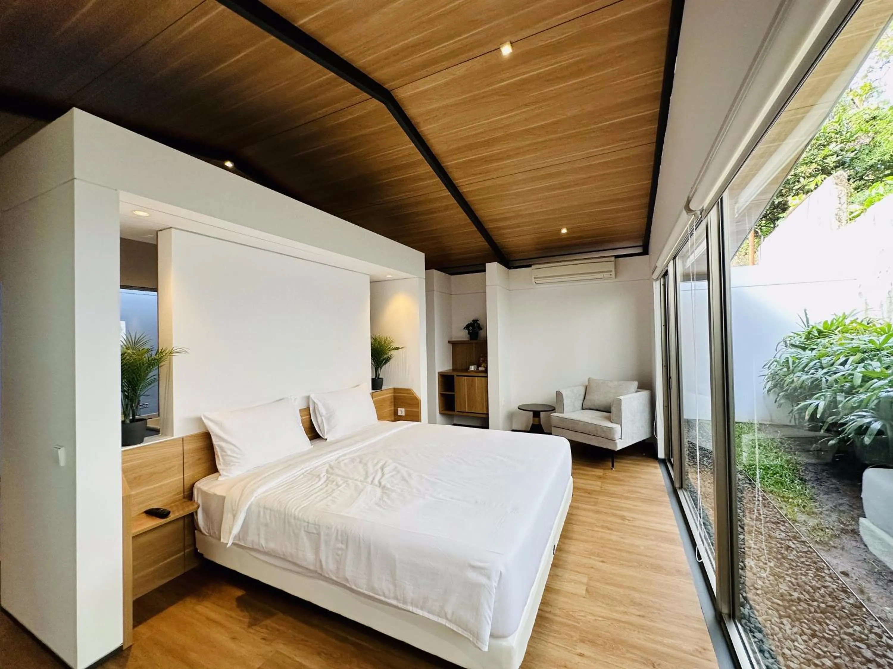 Bed in Bungalow Homes