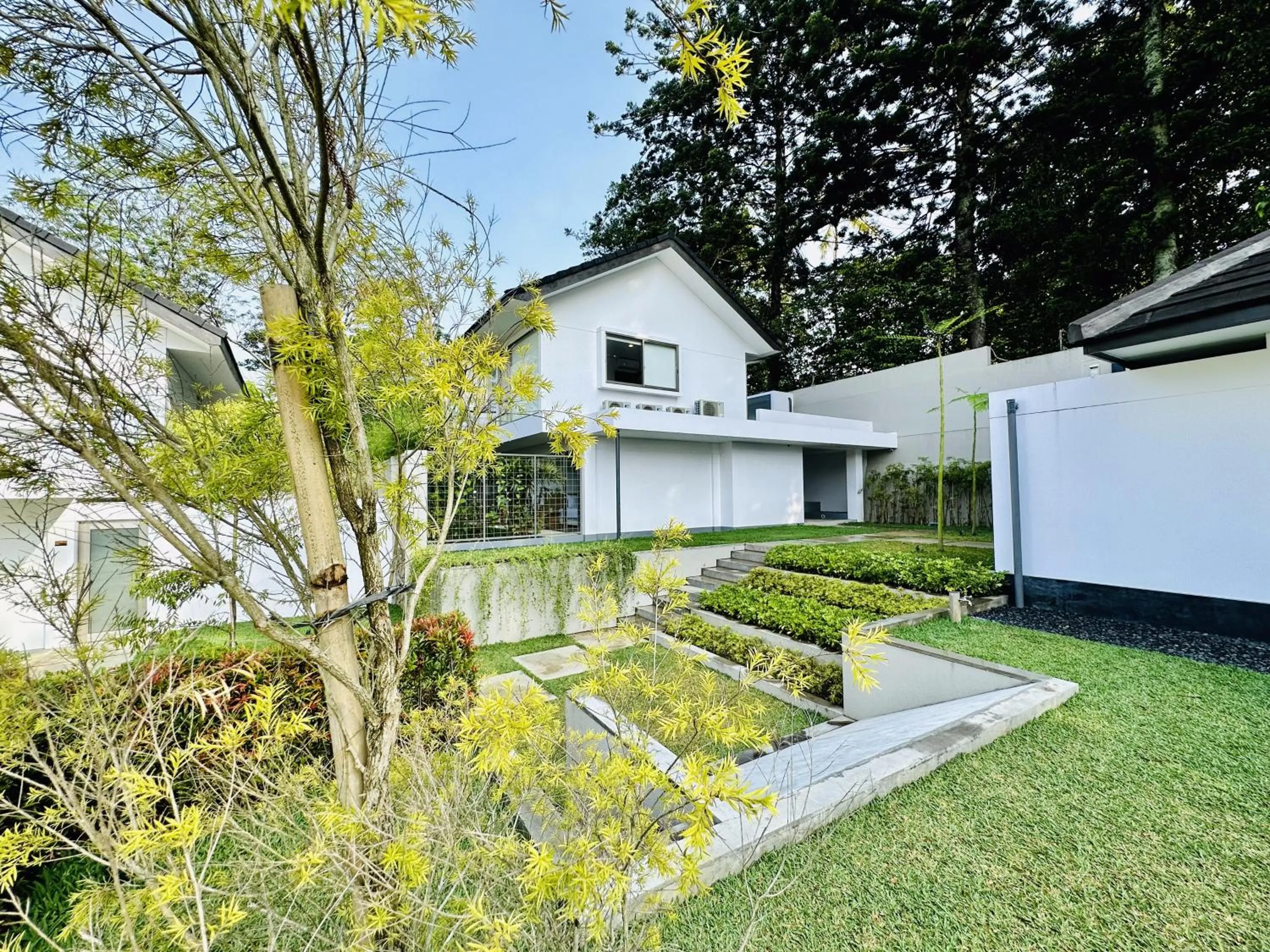 Property building in Bungalow Homes