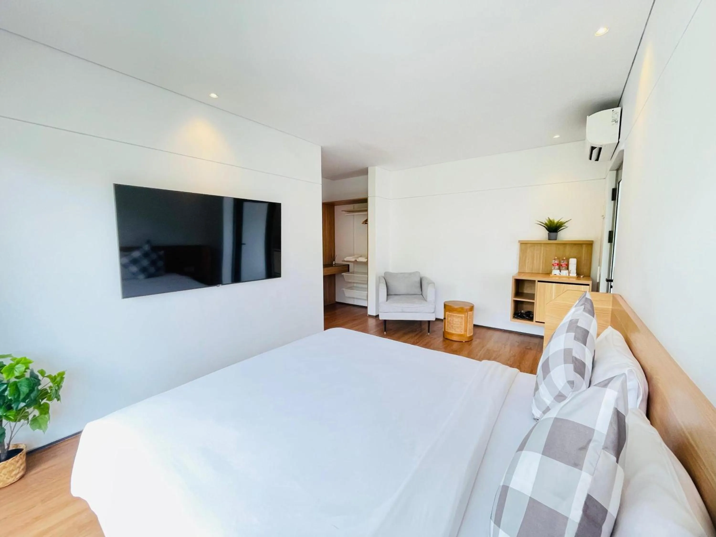 Bed in Bungalow Homes