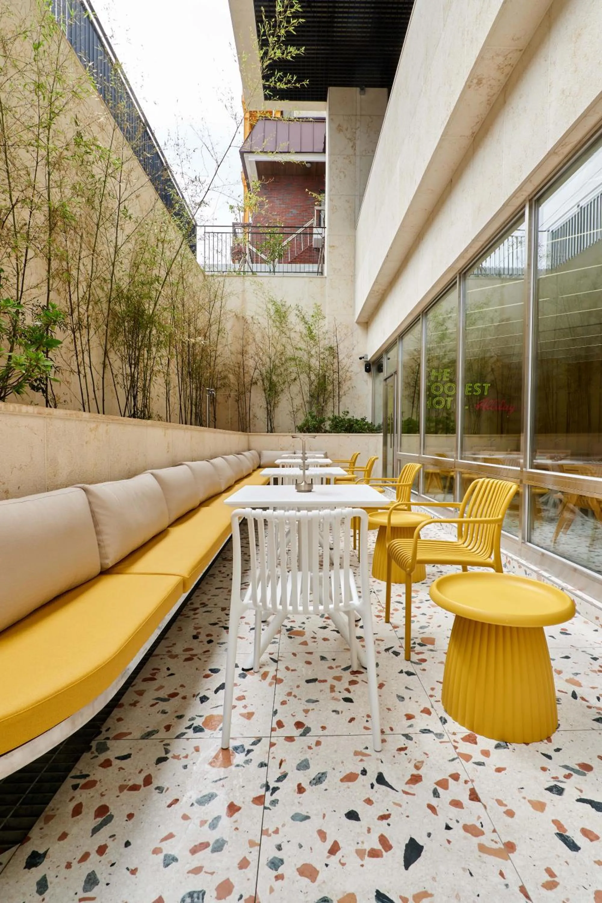 Restaurant/places to eat in The Coolest Hotel