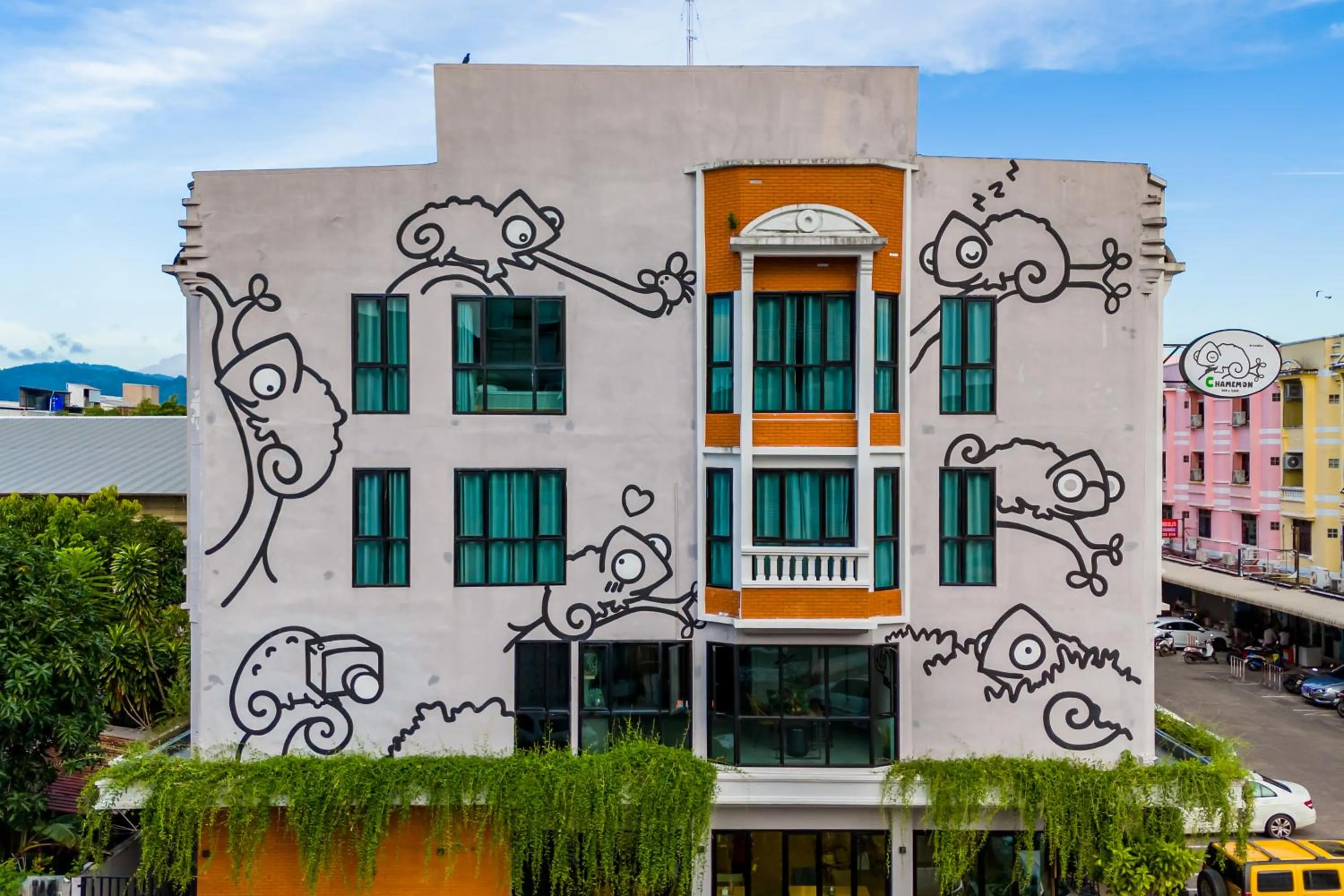 Property building in Chamemon Bed Phuket Town