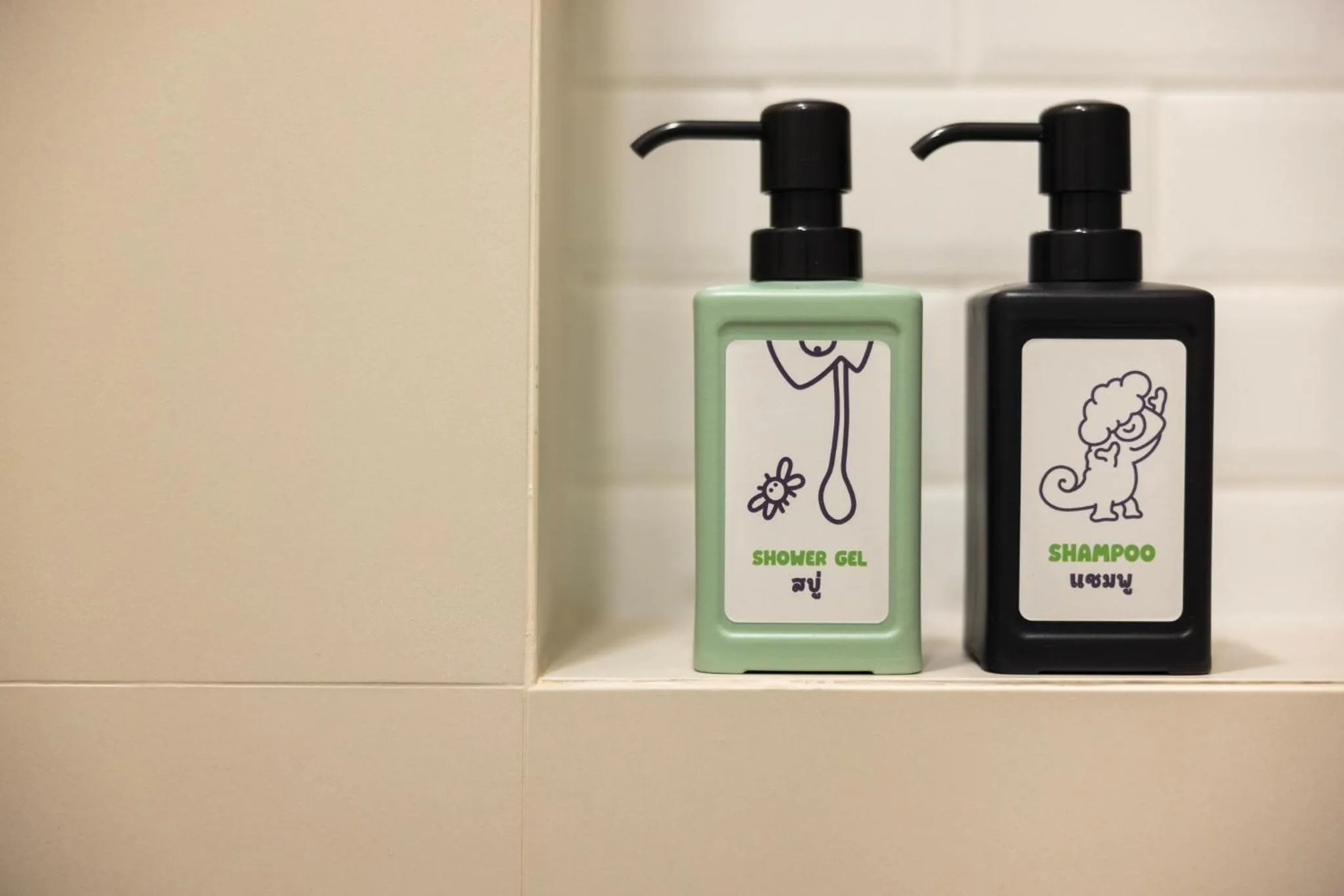 Bathroom in Chamemon Bed Phuket Town